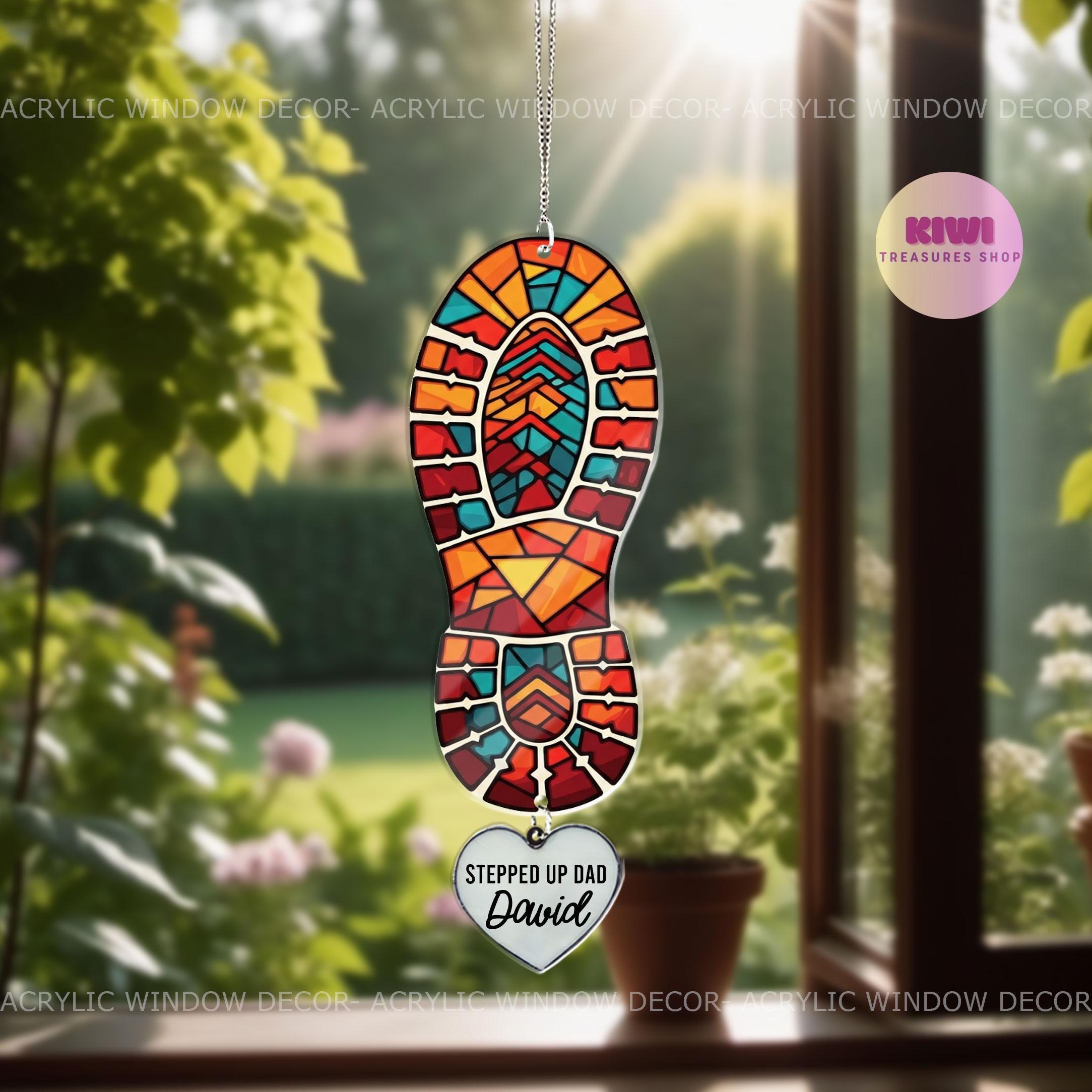 Personalized Stepped Up Dad Acrylic Hanging Sign, Custom Bonus Dad Name Love Decor for Step Dad Fathers Day Gift, Perfect Birthday Gift