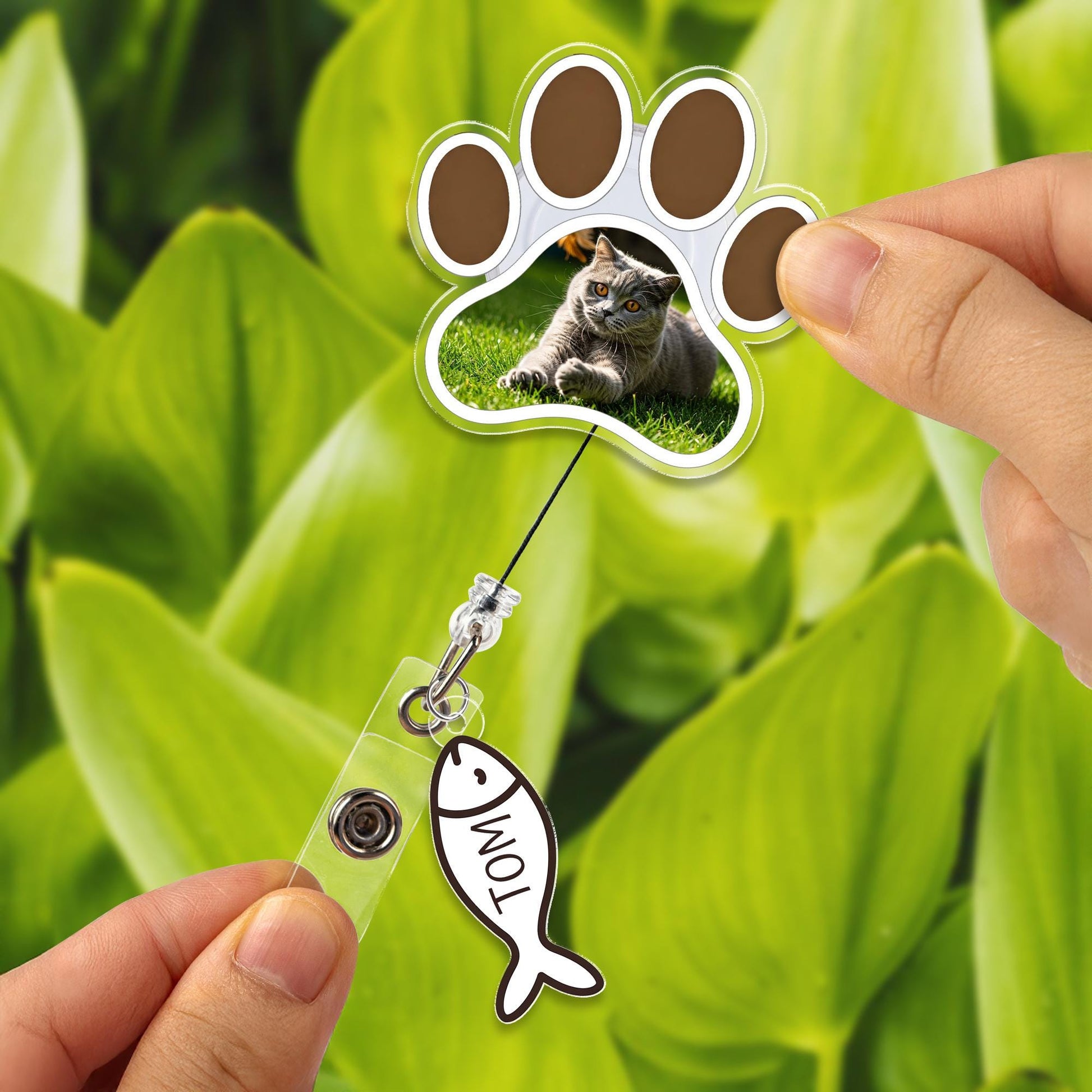Custom Cat Photo Paw Print Badge Reel with Personalized Name Tag, Retractable Pet ID Holder, Cat Lover Gift, Nurse Teacher Vet Tech Badge