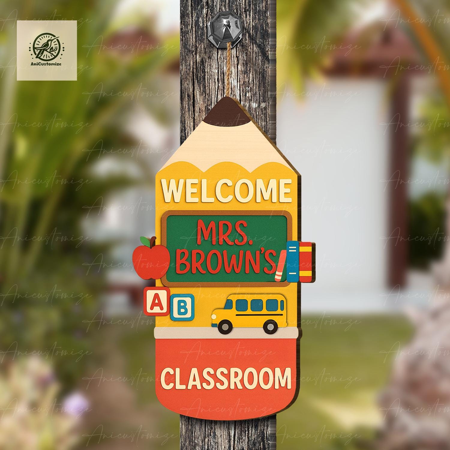 Personalized Classroom Welcome Sign – Custom Teacher Pencil Door Hanger with Name, Bus & Apple Design, Back to School Classroom Decor