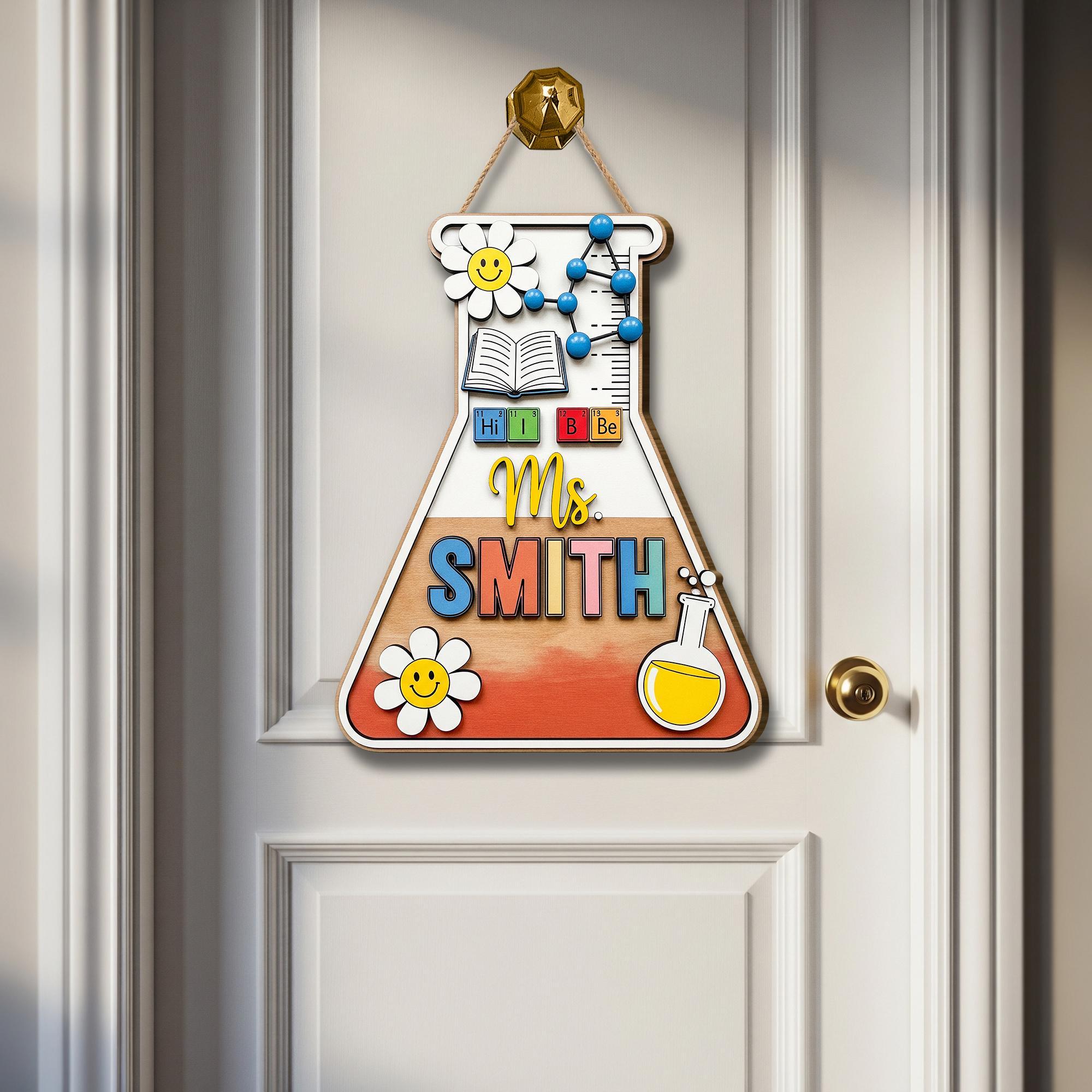 Personalized Science Teacher Door Sign – Beaker Shaped Classroom Wooden Decor – Custom Name STEM Wall Hanging – Cute Back to School Gift