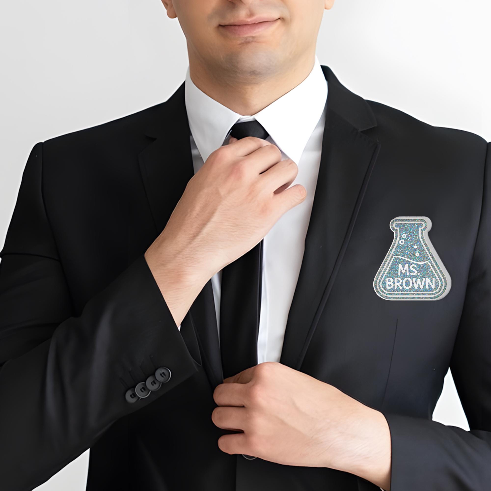 Personalized Science Teacher Name Tag – Glitter Acrylic Beaker Badge with Magnet Back, Custom Chemistry Lab ID for Educators, Back To School