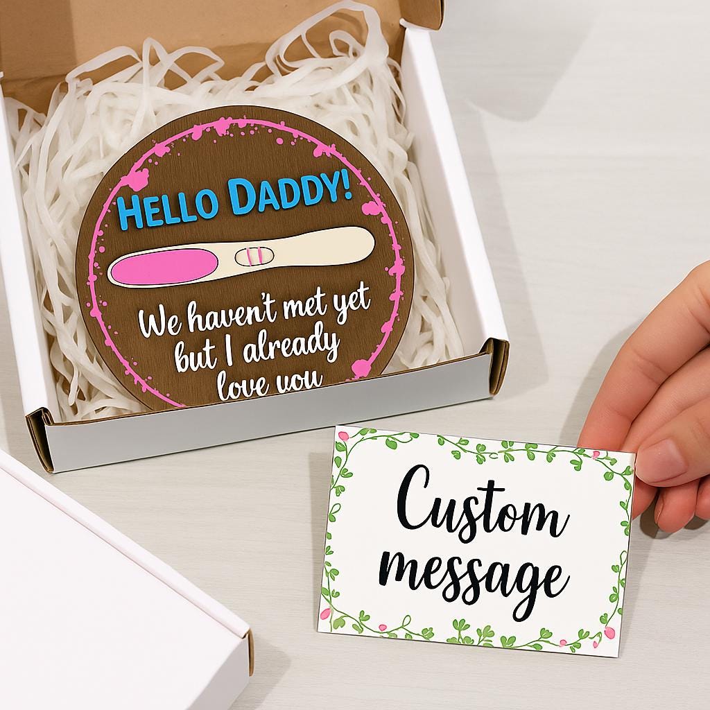 Dad to Be Gift 2 Layer Wood Sign, Hello Daddy Pregnancy Reveal, Surprise Baby Announcement for Husband, Two Layer Wooden Sign Decor
