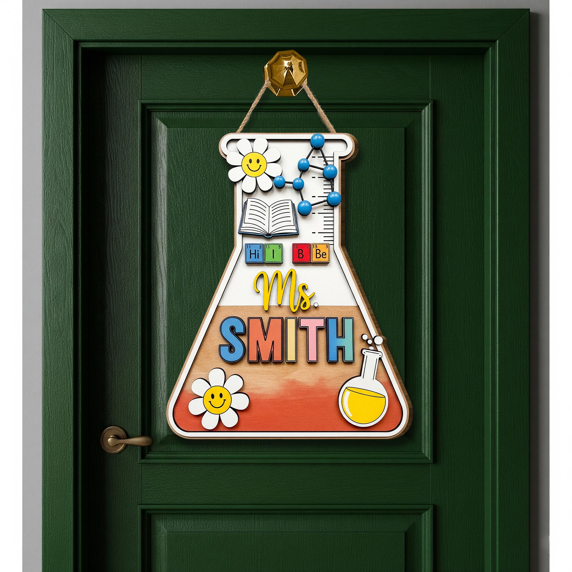 Personalized Science Teacher Door Sign – Beaker Shaped Classroom Wooden Decor – Custom Name STEM Wall Hanging – Cute Back to School Gift