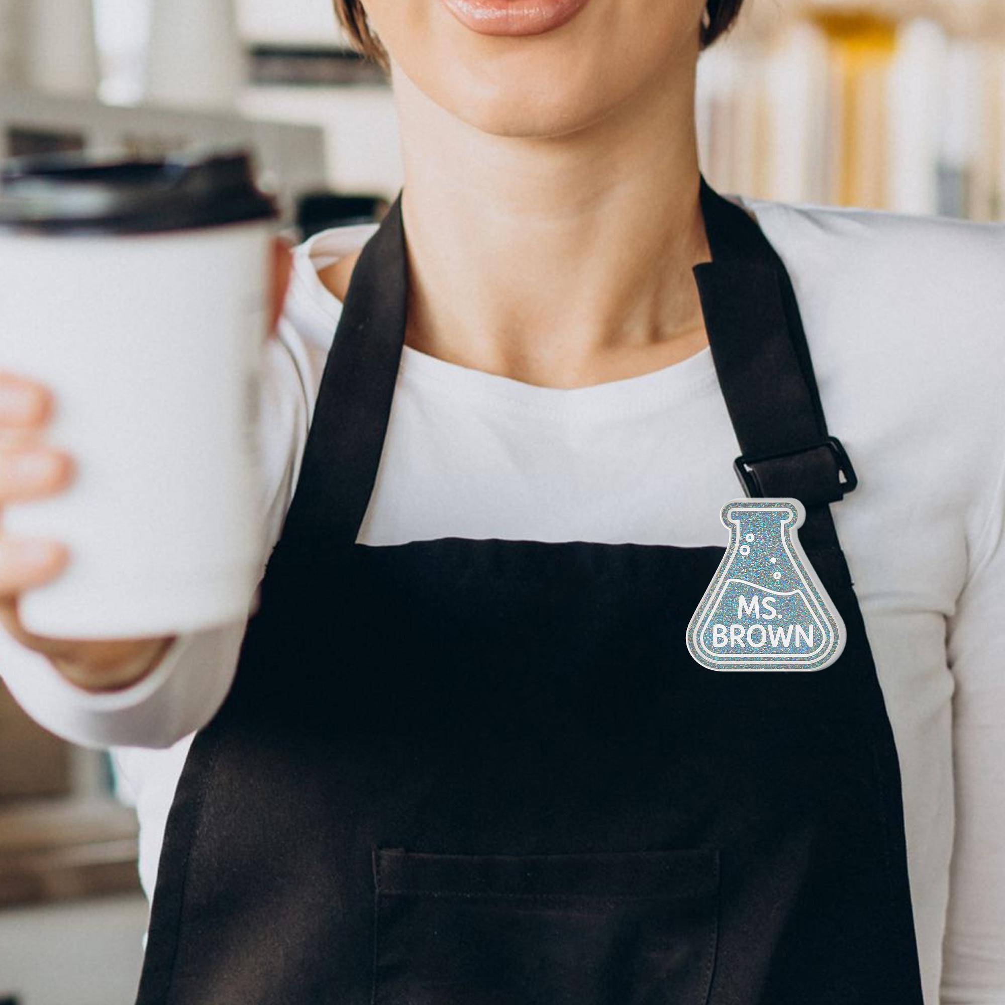Personalized Science Teacher Name Tag – Glitter Acrylic Beaker Badge with Magnet Back, Custom Chemistry Lab ID for Educators, Back To School