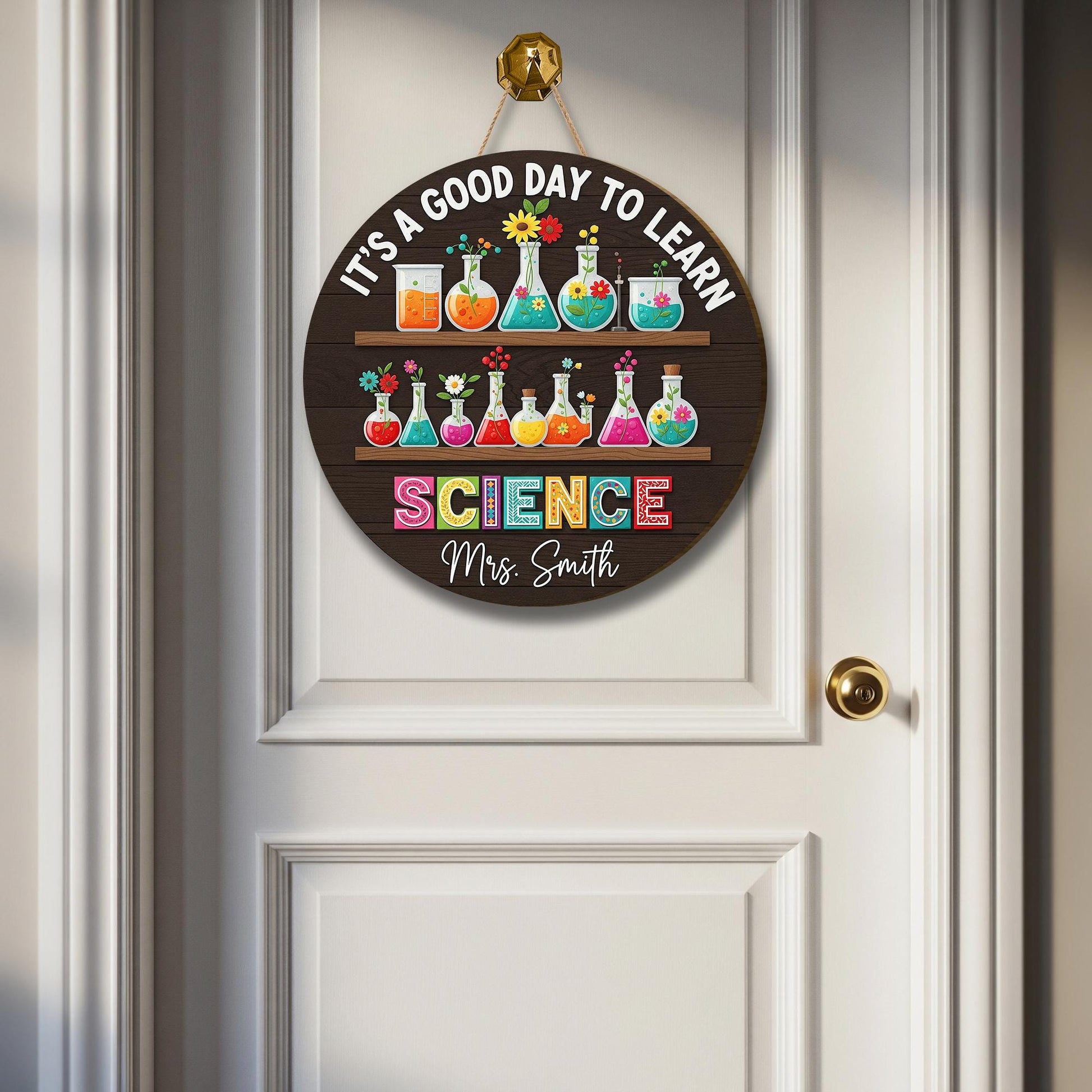 Personalized Science Teacher Door Sign – Round Classroom Lab Decor with Beakers & Flowers – Custom STEM Gift for Educators, Teachers