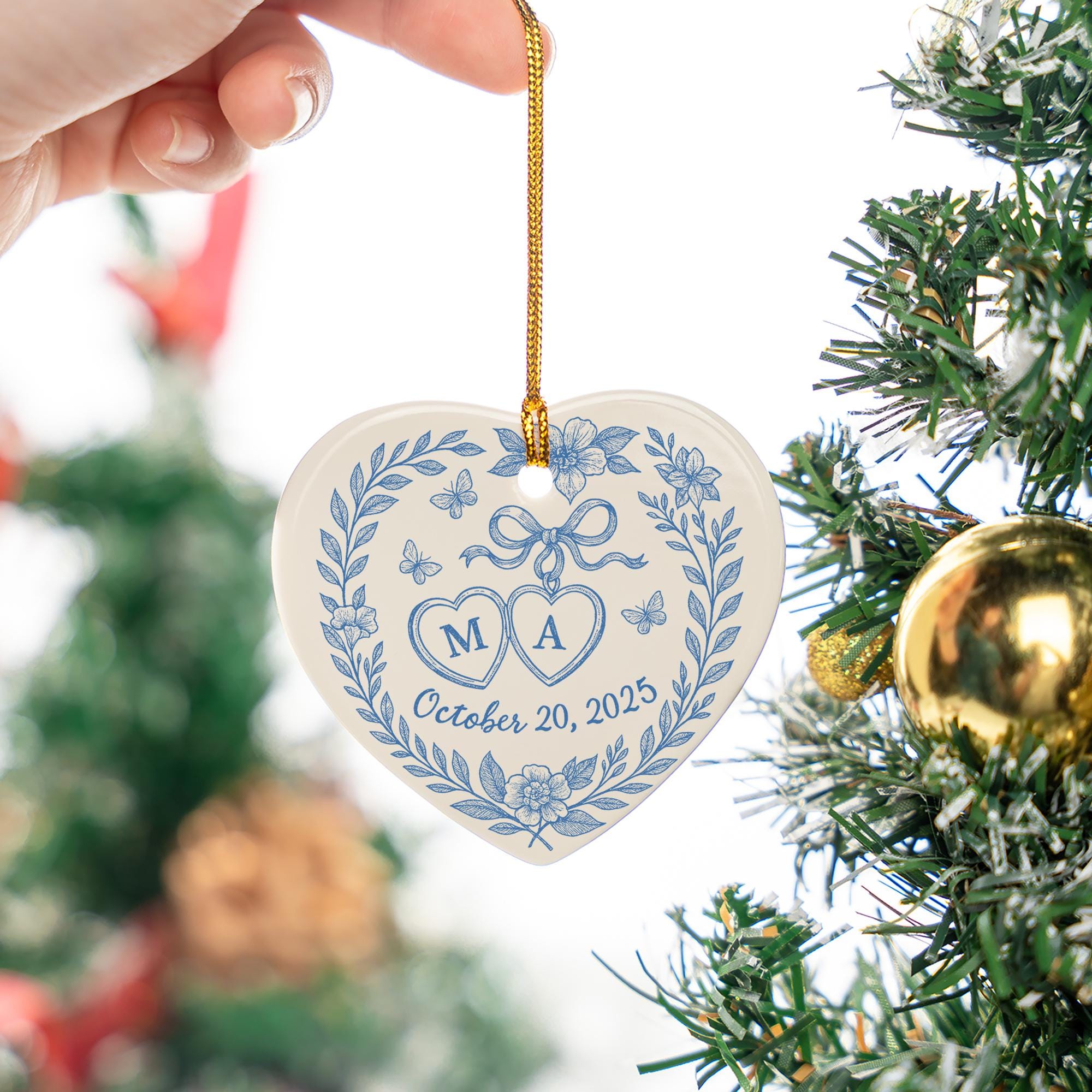 Custom Chinoiserie Wedding Heart Ceramic Ornament - Personalized Blue and White Ceramic Keepsake, Couple Monogram Gift, Elegant Bridal Decor