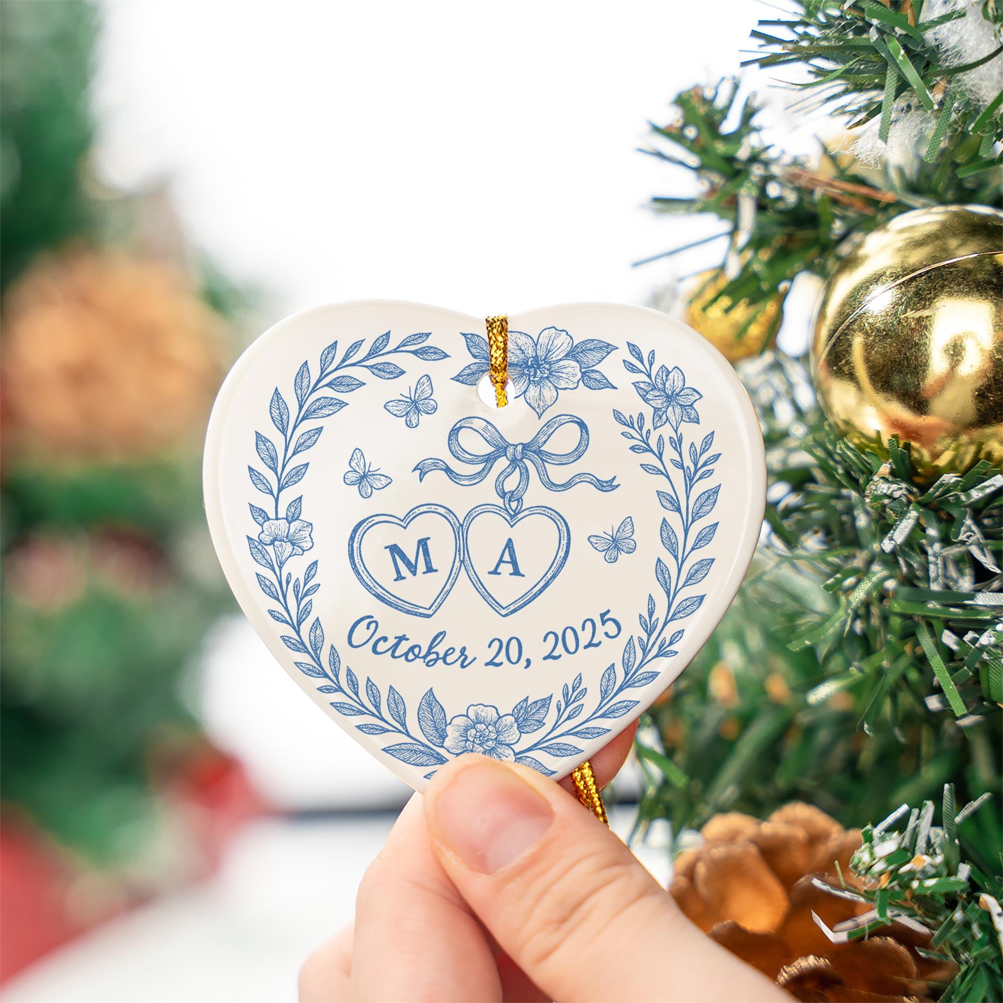Custom Chinoiserie Wedding Heart Ceramic Ornament - Personalized Blue and White Ceramic Keepsake, Couple Monogram Gift, Elegant Bridal Decor