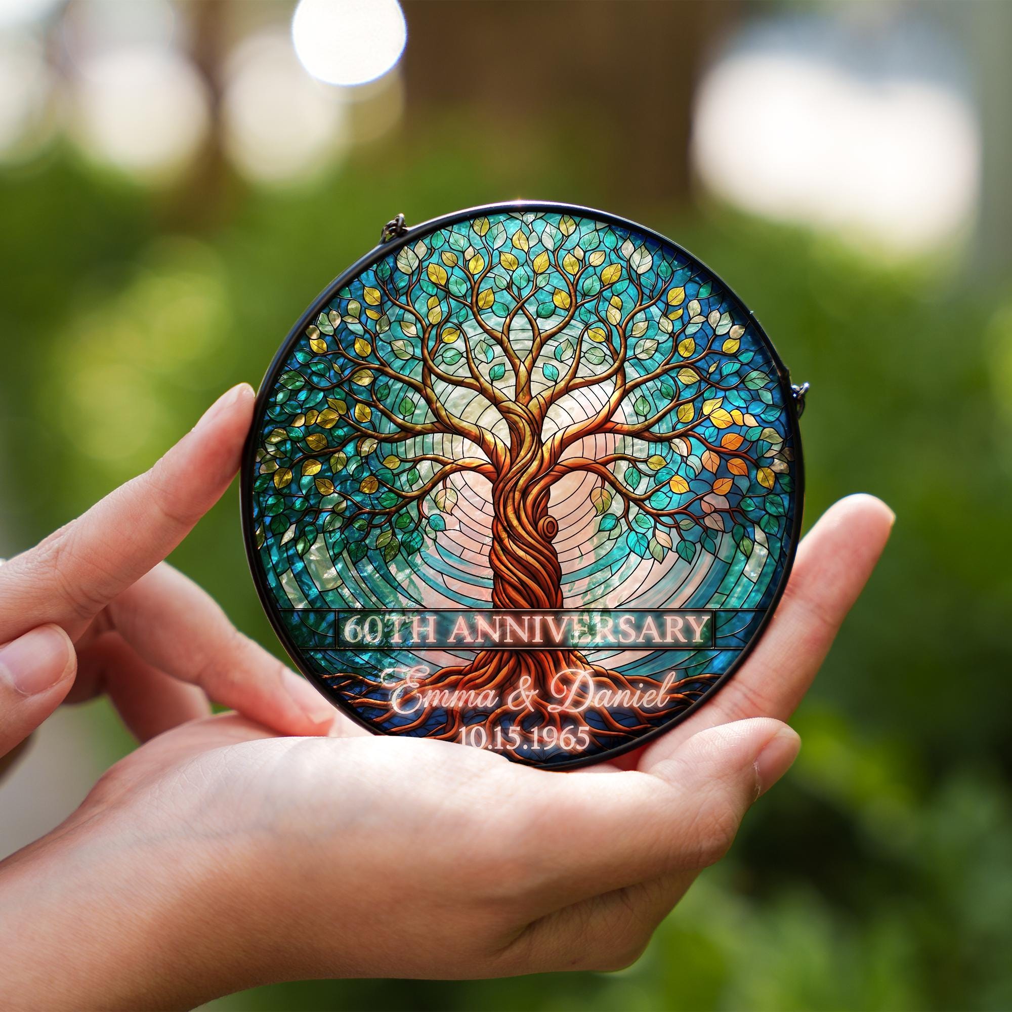 Custom Family Tree Glass Suncatcher • Personalized Anniversary Gift for Parents or Grandparents