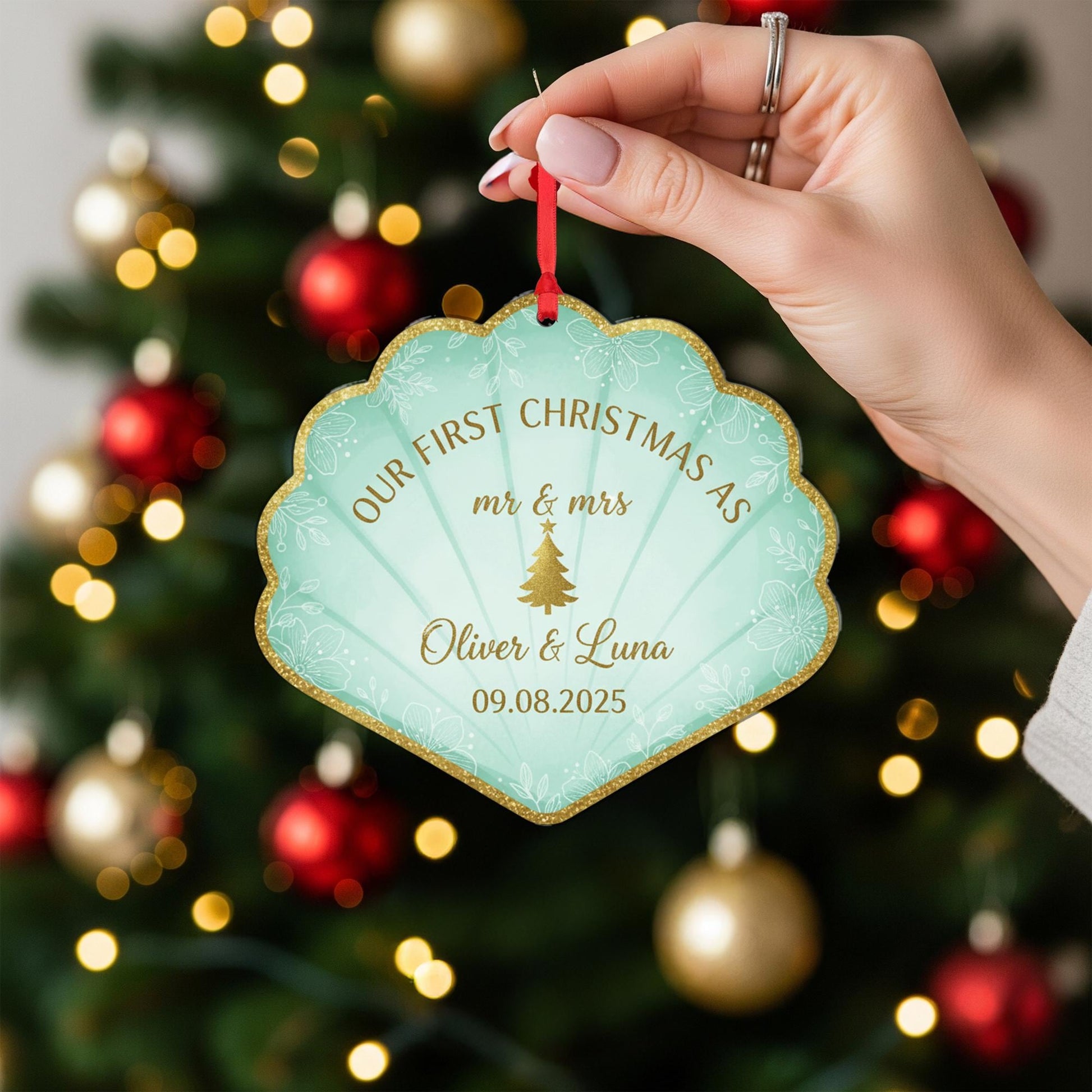 Personalized Couple Ornament – Acrylic Christmas Decoration with Engagement and Wedding Date Design
