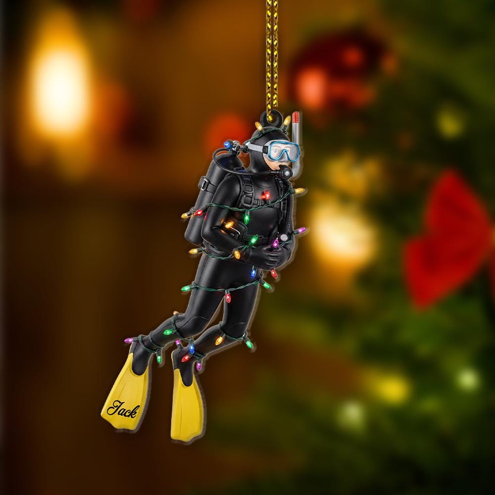 Personalized Scuba Diver Ornament – Custom Name Christmas Decoration with Diving Gear and Holiday Lights