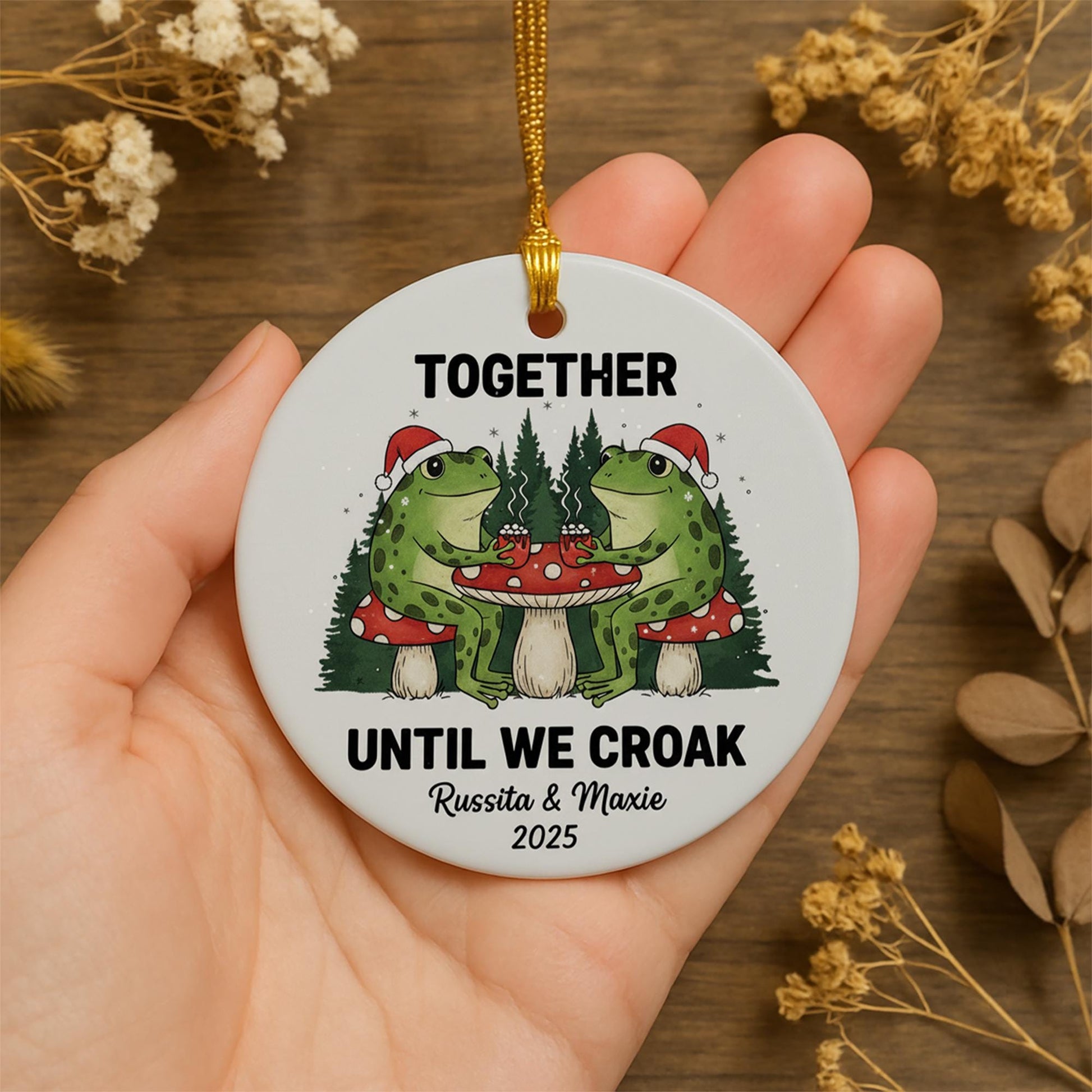 Personalized Couple Frog Ornament – Ceramic Christmas Decoration with Santa Hats, Together Until We Croak Design