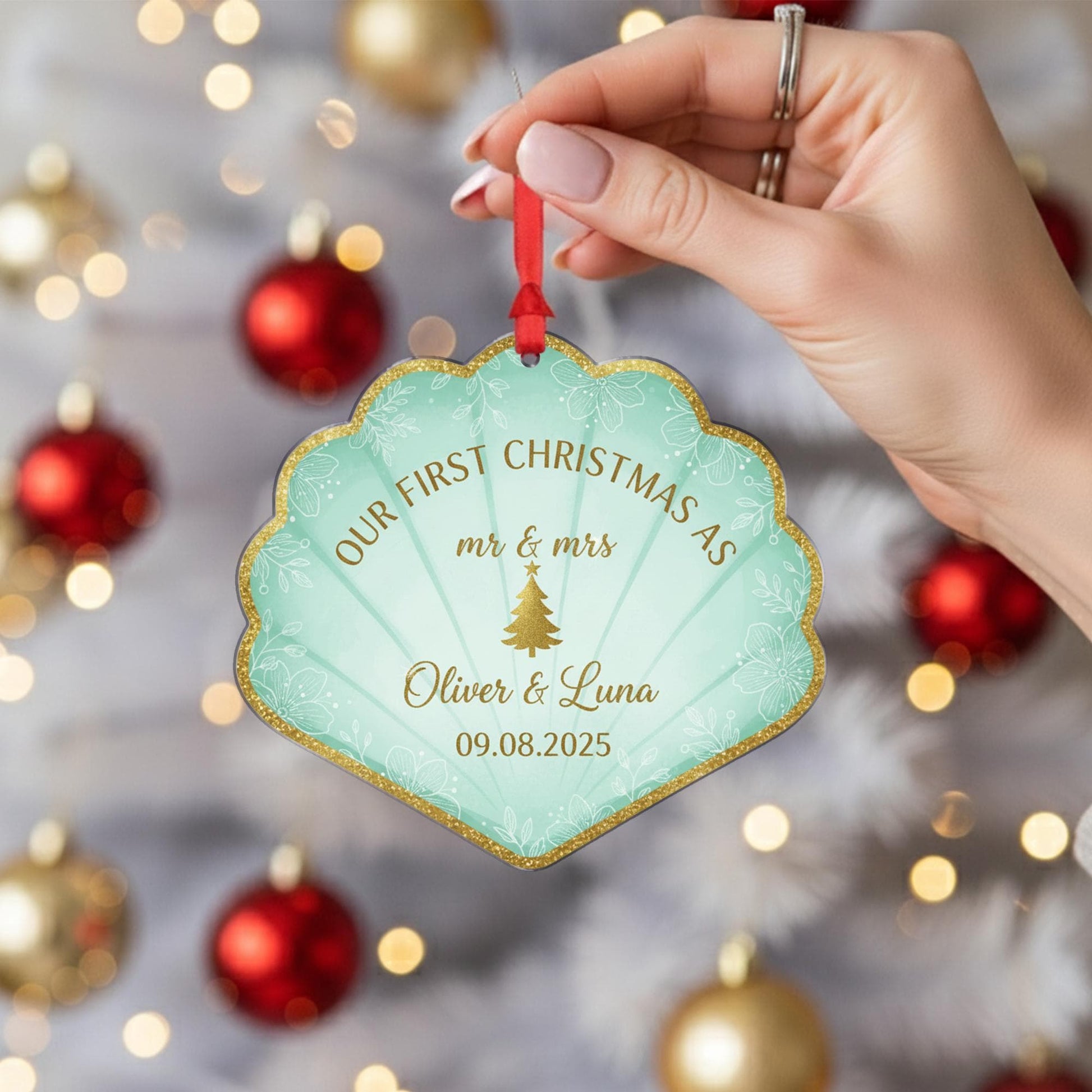 Personalized Couple Ornament – Acrylic Christmas Decoration with Engagement and Wedding Date Design
