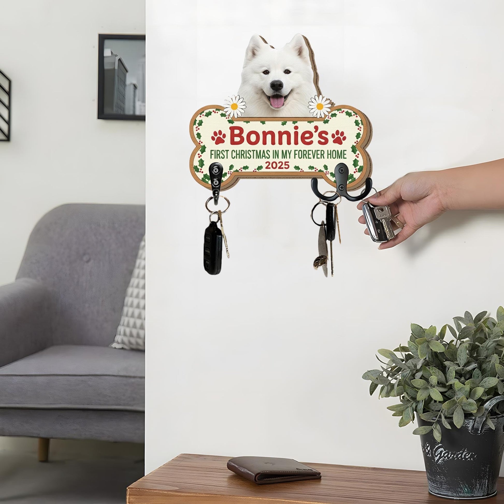 Personalized Dog Bone Key Holder: Custom Pet Name, Wooden Leash Hook