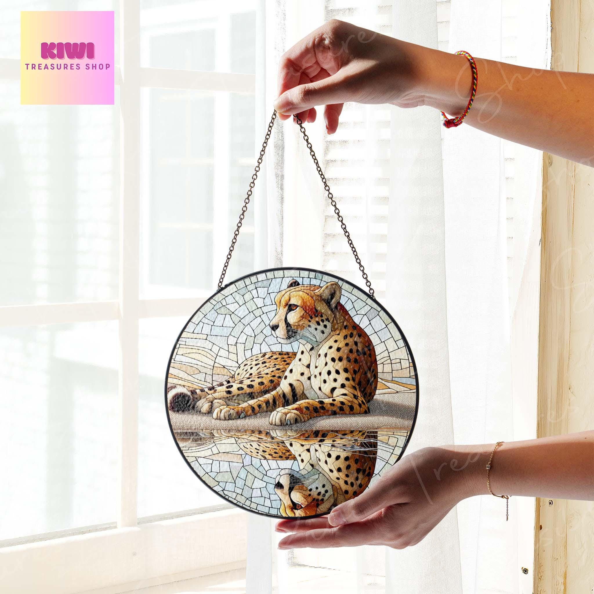 Cheetah Reflect GLASS Suncatcher Hanging, Cheetah glass ornament, Wildflife animal, Cheetah lover gift, Cheetah suncatcher
