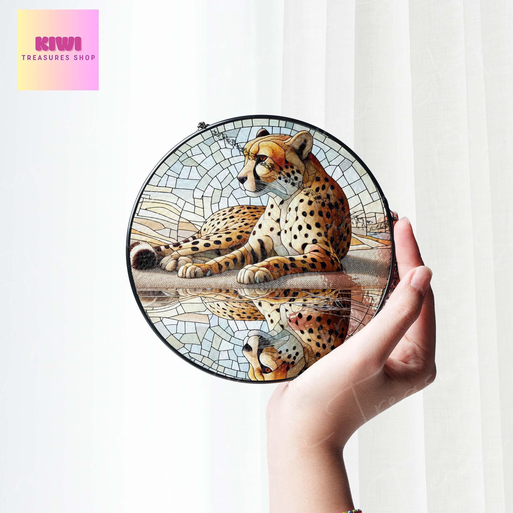Cheetah Reflect GLASS Suncatcher Hanging, Cheetah glass ornament, Wildflife animal, Cheetah lover gift, Cheetah suncatcher