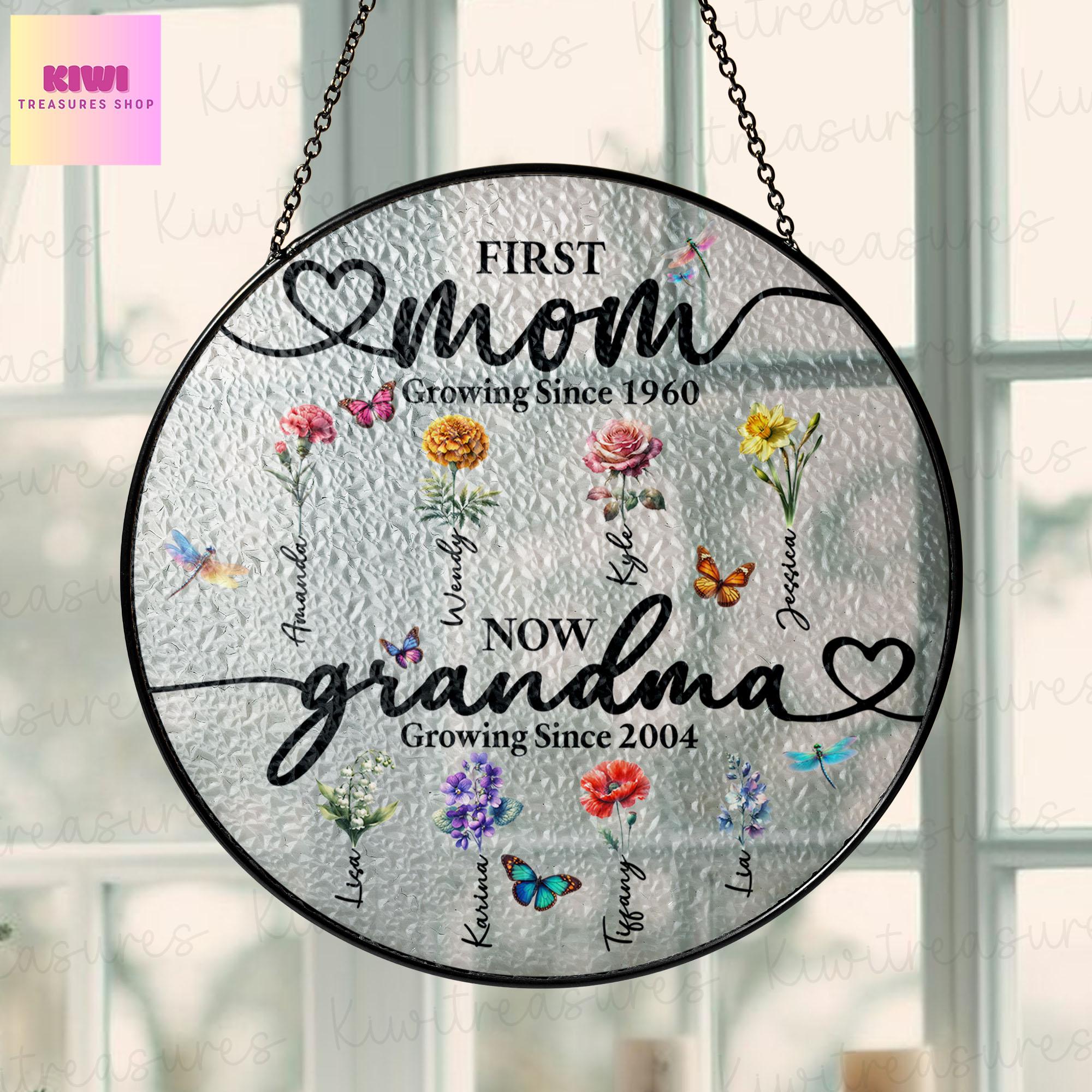 Personalized Birth Month Flowers Mom Grandma Garden Glass Suncatcher, Birth Flower Glass Ornament 1st mom now grandma, Bouquet flowers Decor