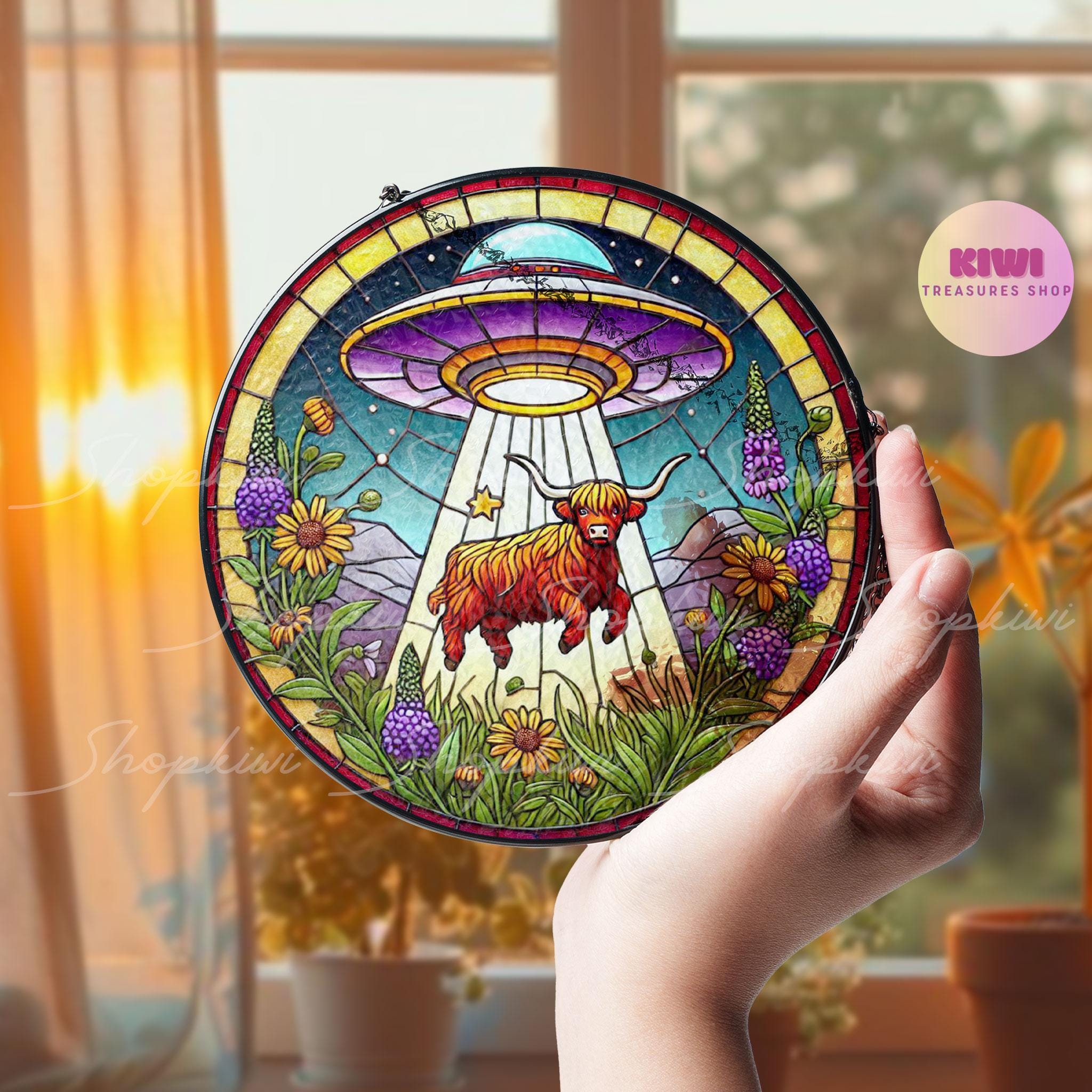 UFO Abduction Highland Cattle Wildflowers Glass Suncatcher - Funny Gifts for Women, Window Hanging, Indoor Decor, Suncatcher, Cow