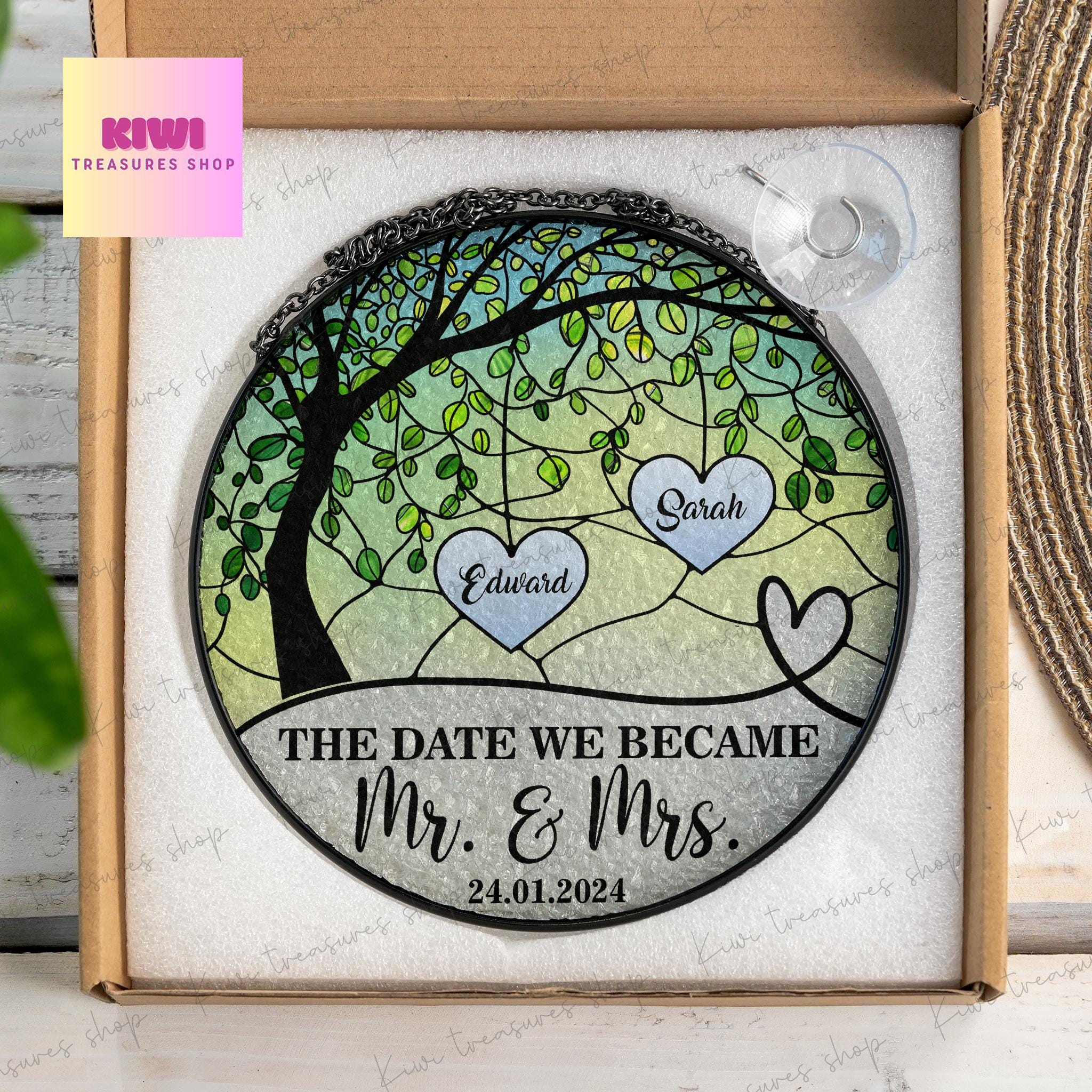 Custom wedding anniversary GLASS Suncatcher Hanging, Anniversary couple suncatcher window decor, Bridal Shower Home Wall gift suncatcher