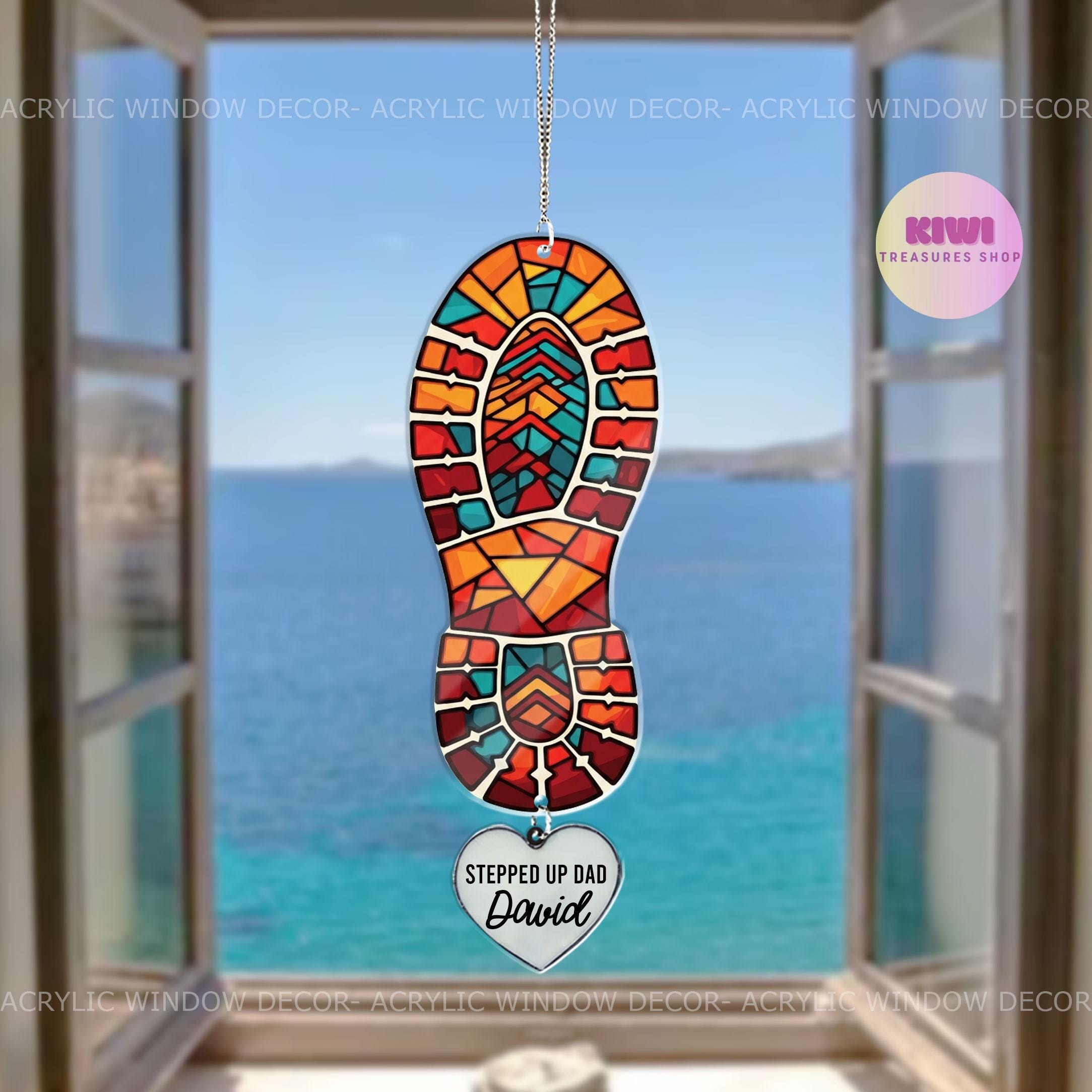 Personalized Stepped Up Dad Acrylic Hanging Sign, Custom Bonus Dad Name Love Decor for Step Dad Fathers Day Gift, Perfect Birthday Gift