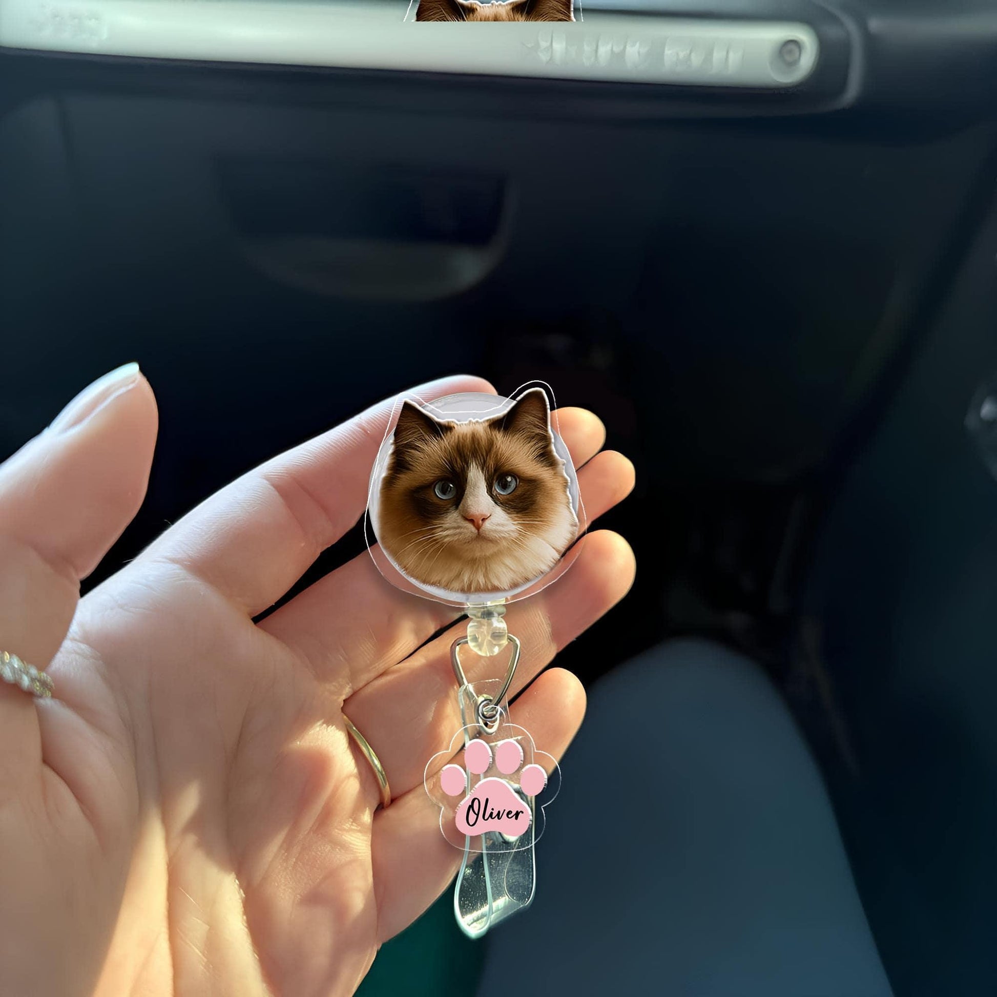 Custom Pet Photo Badge Reel – Personalized Cat Dog ID Holder, Cute Animal Gift for Pet Moms, Mother's Day Badge Clip