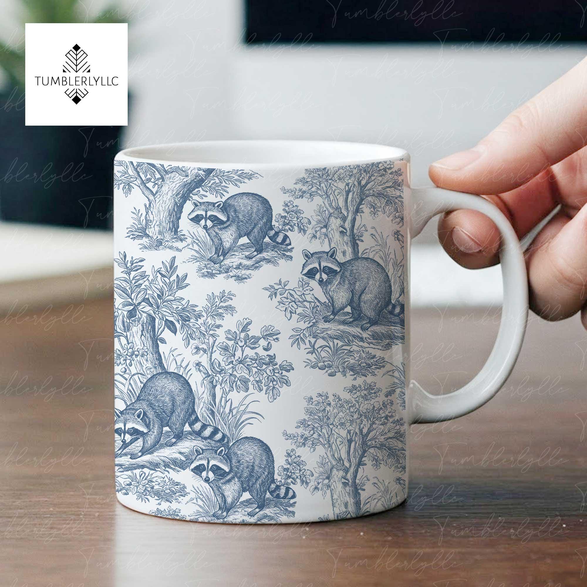 Raccoon Toile de Jouy Mug – Blue French Country Coffee Cup for Raccoon Lovers, Cottagecore Tea Gift, Wildlife Animal Drinkware
