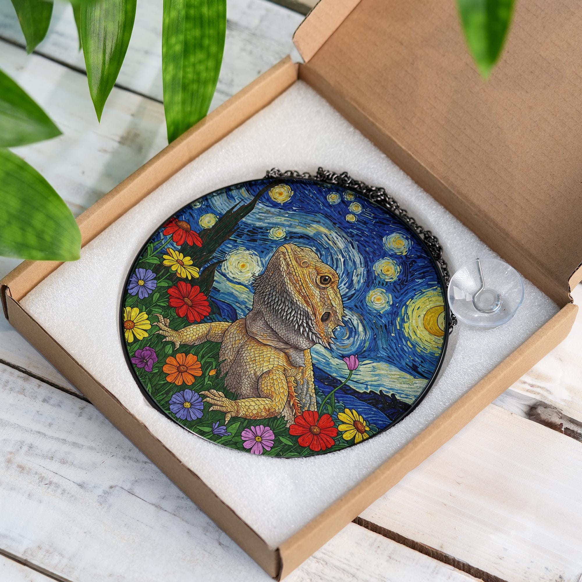 Bearded Dragon Glass Gift for Mom – Unique Lizard Window Hanging for Reptile Lover – Mother’s Day Pet Owner Gift for Her