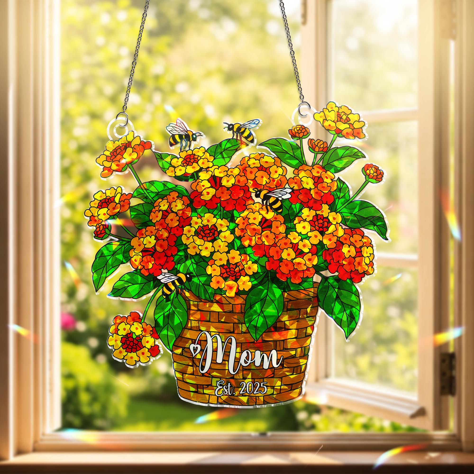 Mom Est. 2025 Lantana Flower Basket & Bee Acrylic Window Hanging Ornament, Personalized New Mom Gift, Mothers Day Garden Decor, Gift For Mom