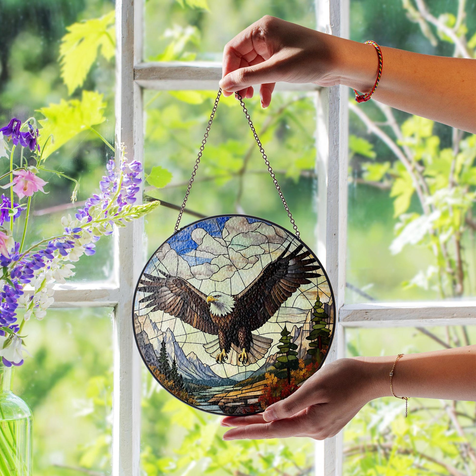 Bald Eagle Glass Suncatcher – Majestic Eagle Glass Style Window Hanging, Patriotic Wildlife Decor for Nature and Bird Lovers, Eagle Lover