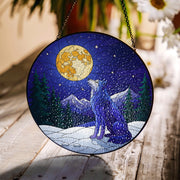 Howling Wolf Glass Suncatcher – Moonlit Forest Stained Glass Window Decor – Wilderness Animal Art Gift for Nature & Wolf Lovers