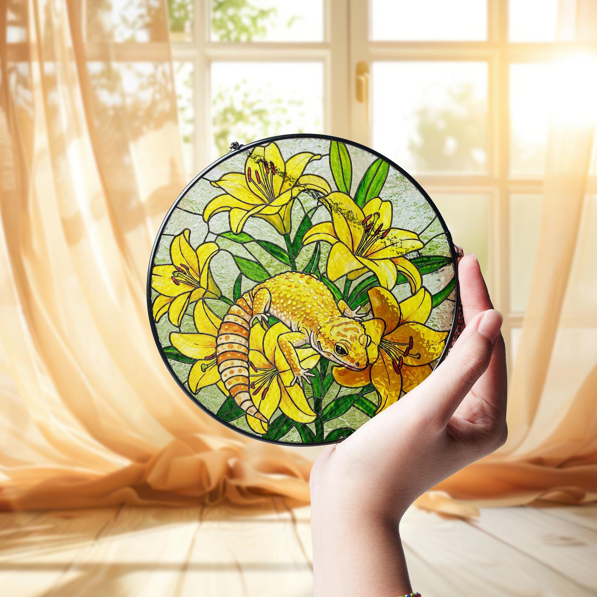 Gecko and Yellow Lilies Glass Suncatcher | Custom Nature Window Decor | Bright Yellow Floral and Reptile Suncatcher | Unique Home Decor
