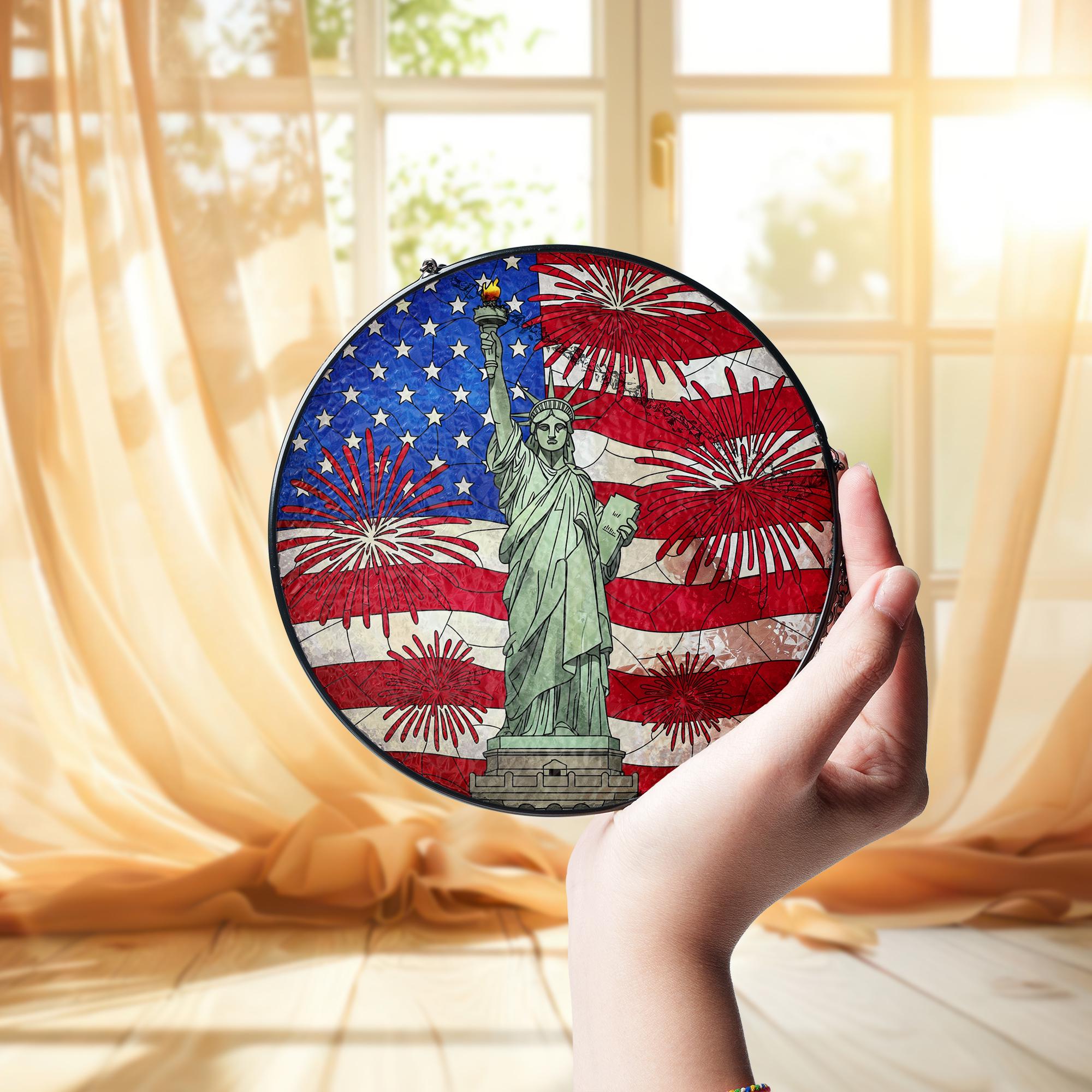 Statue of Liberty American Flag Suncatcher | 4th of July Patriotic Window Hanging | USA Fireworks Glass Decor | Independence Day Gift