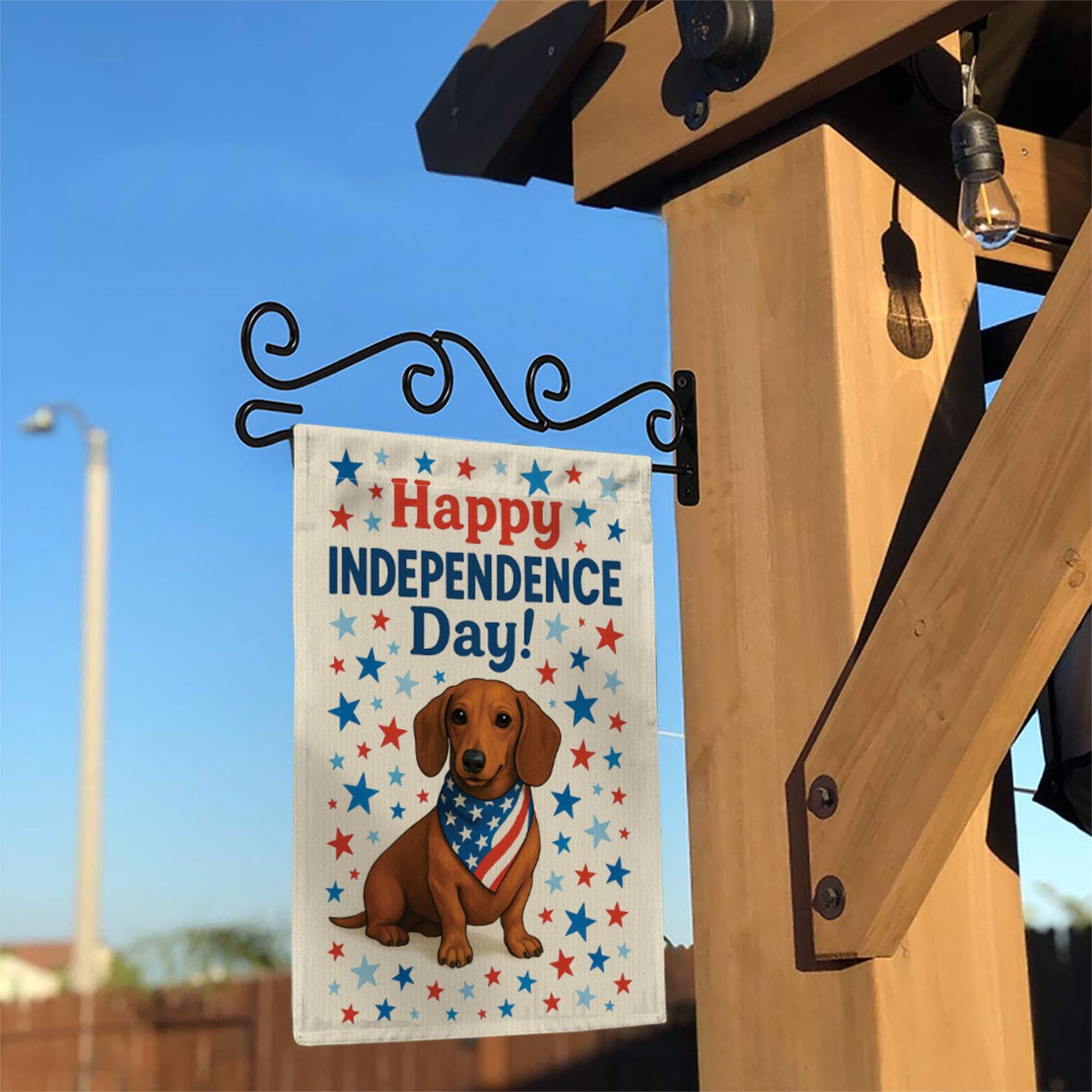 Dachshund Happy Independence Day Garden Flag – Patriotic 4th of July Yard Decor with Dog and Stars, American Outdoor Decoration