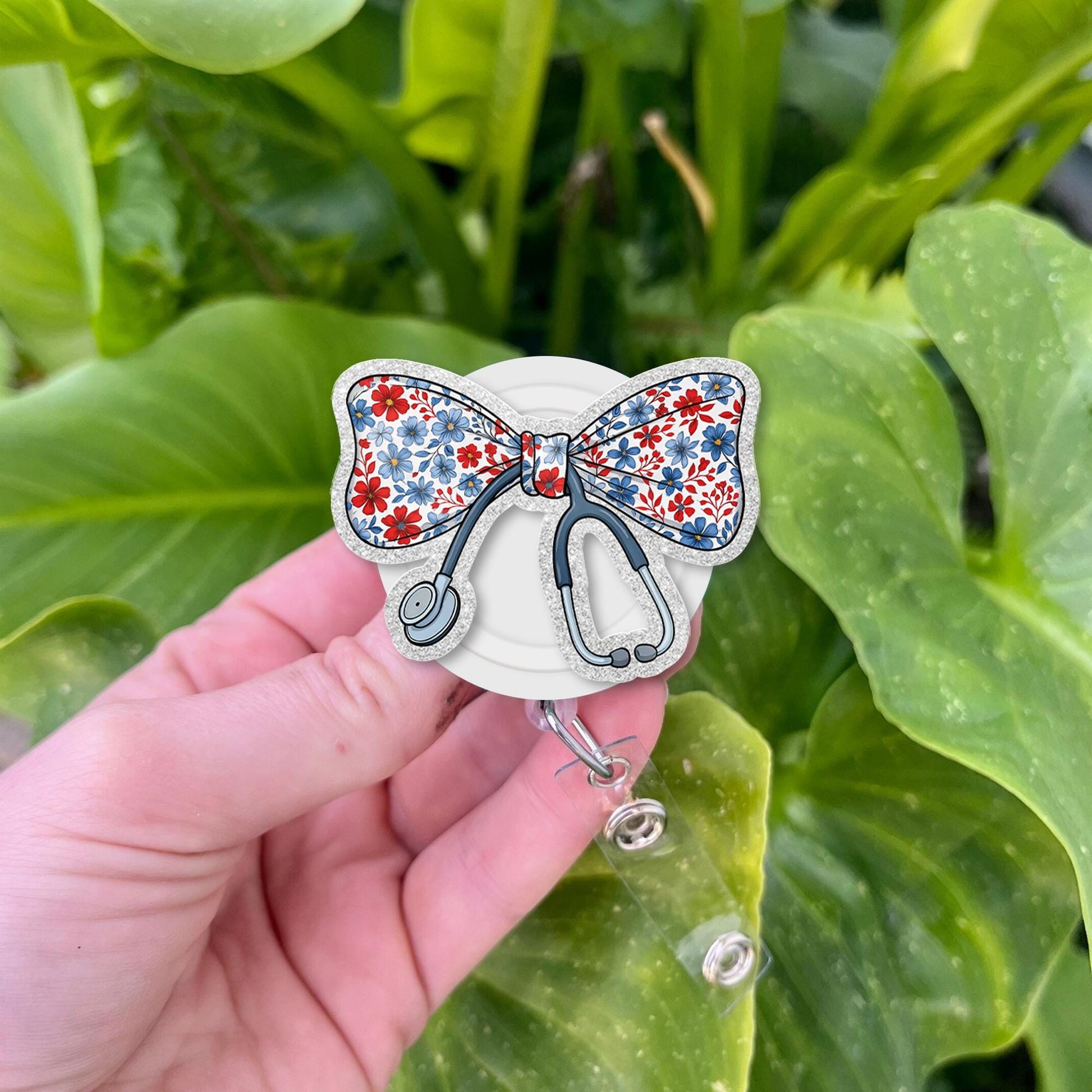 Patriotic Bow Badge Reel – Red White Blue Floral Stethoscope ID Clip – Nurse Gift for 4th of July – Cute Retractable RN Badge Holder