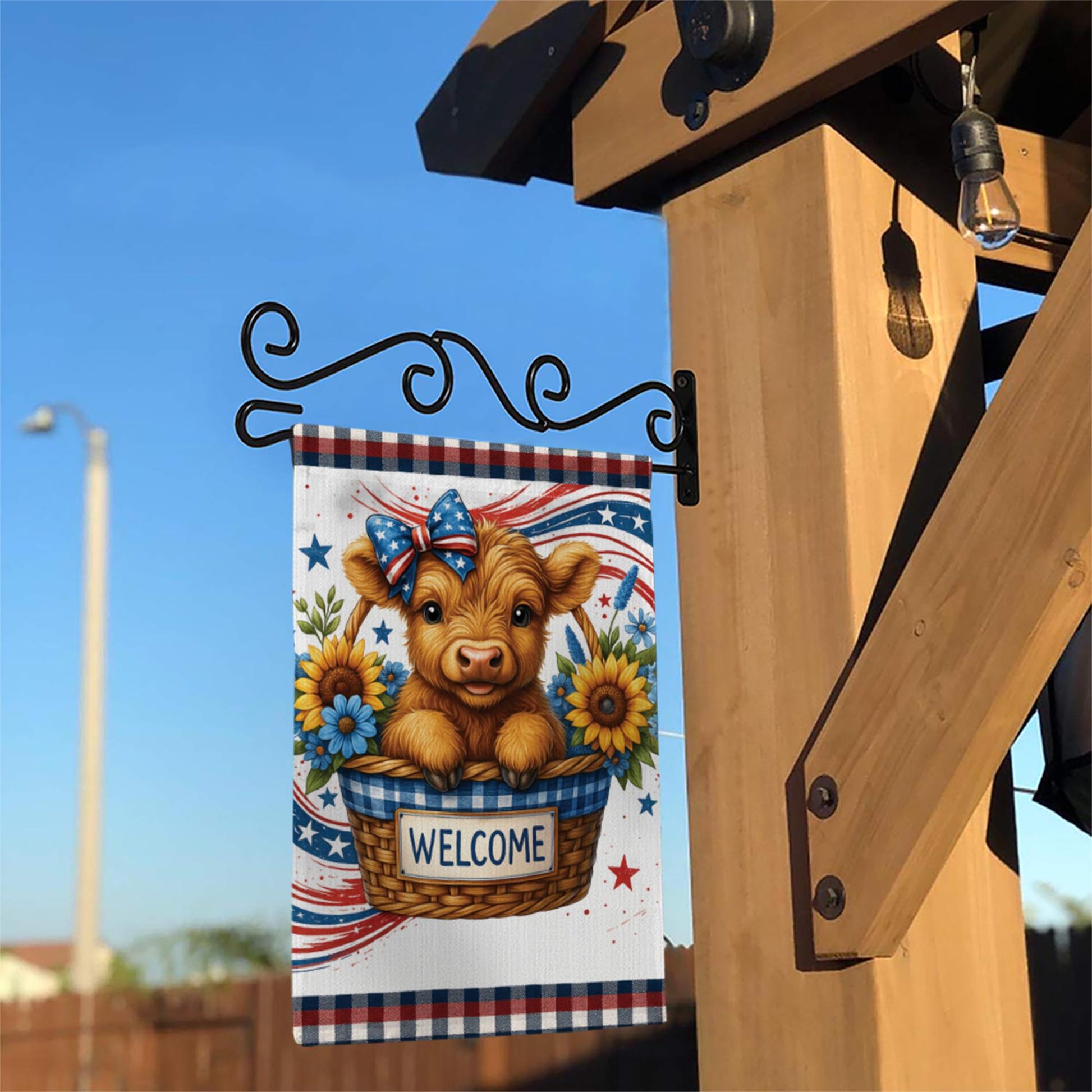 Patriotic Cow Welcome Garden Flag – Highland Calf Farmhouse Yard Decor – 4th of July Country Floral Banner – Summer Outdoor Flag