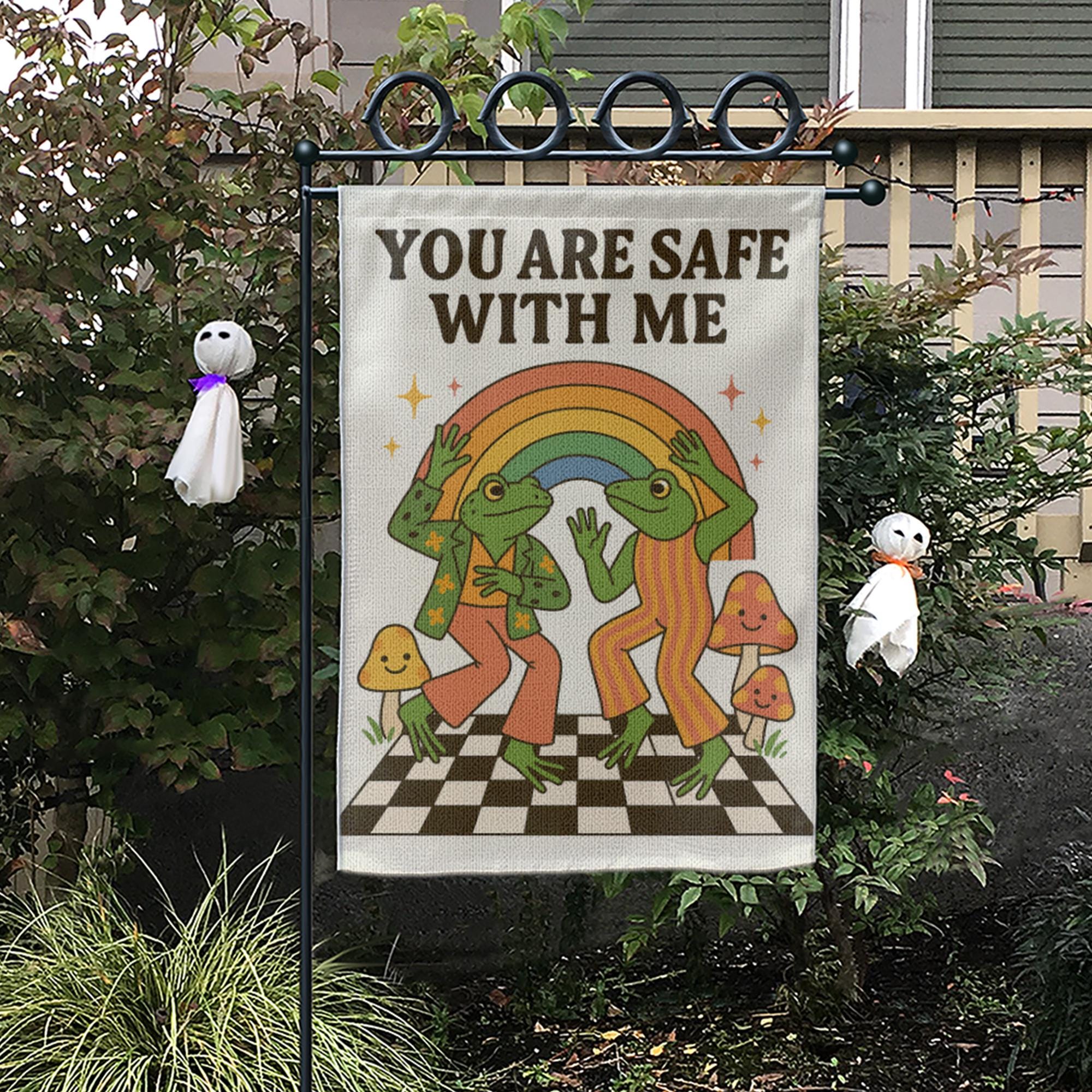 You Are Safe With Me Garden Flag – Cute LGBT Pride Frog Decor, Rainbow Queer Outdoor Sign, Affirming Safe Space Yard Banner
