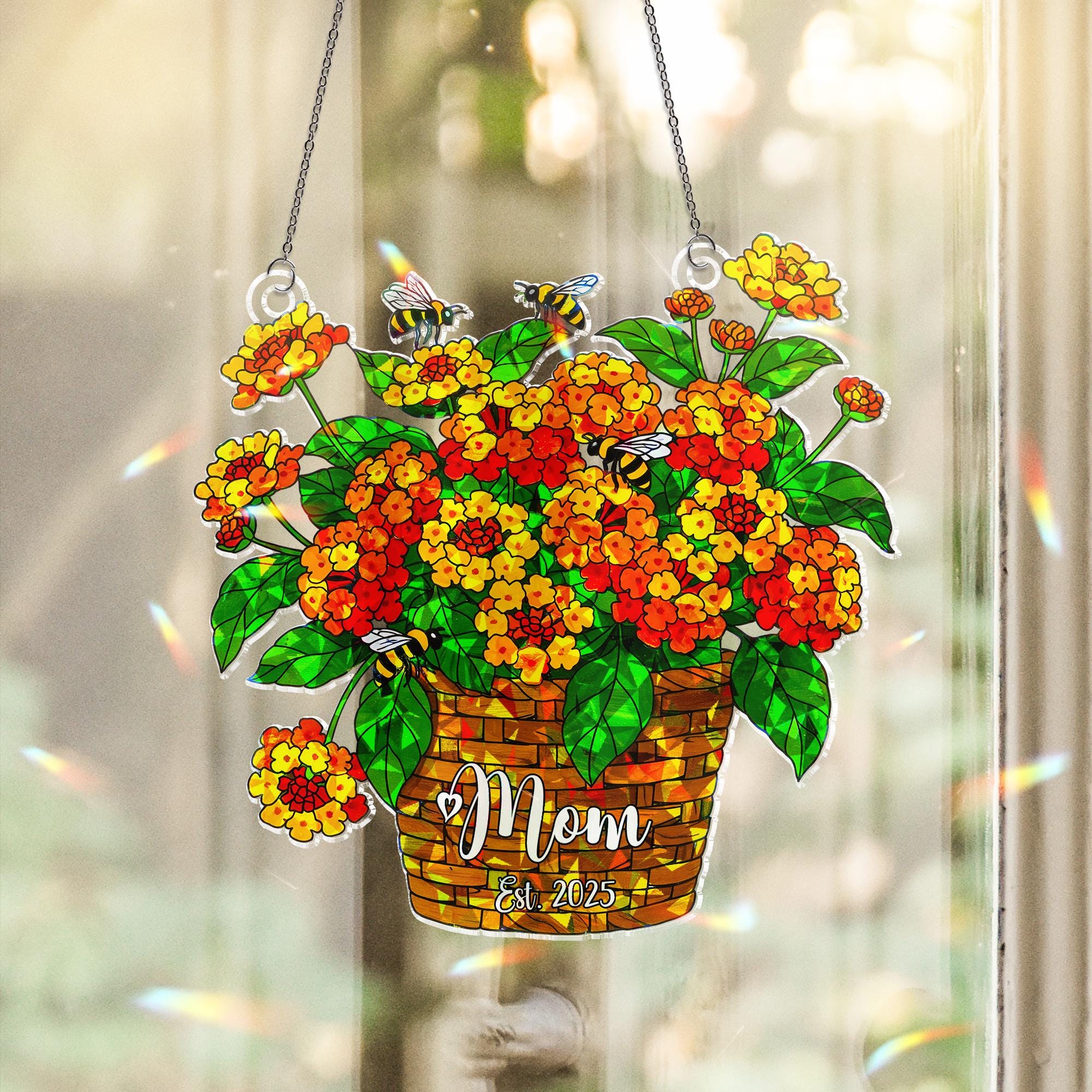 Mom Est. 2025 Lantana Flower Basket & Bee Acrylic Window Hanging Ornament, Personalized New Mom Gift, Mothers Day Garden Decor, Gift For Mom