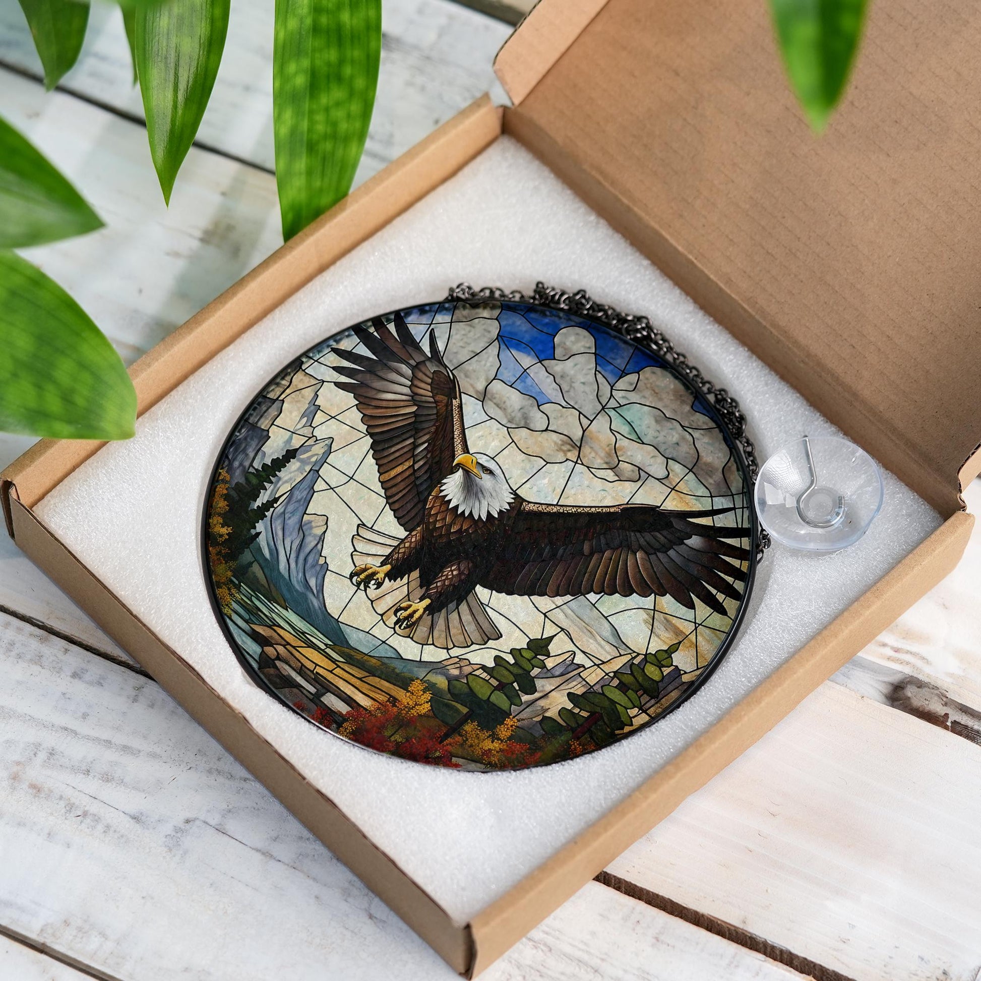 Bald Eagle Glass Suncatcher – Majestic Eagle Glass Style Window Hanging, Patriotic Wildlife Decor for Nature and Bird Lovers, Eagle Lover