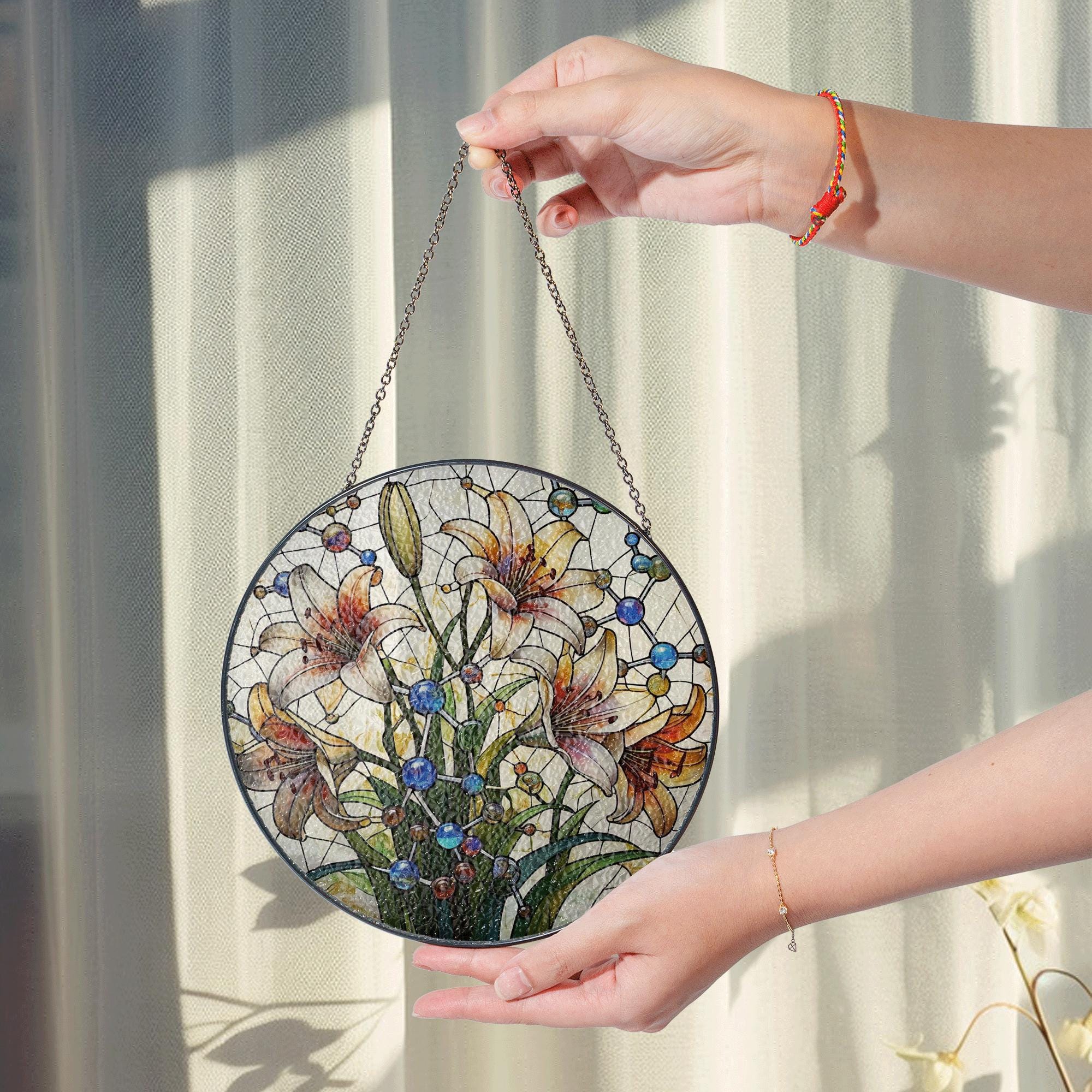 Lily Flower Glass Suncatcher – Handcrafted Floral Window Hanging, Elegant Botanical Decor for Garden Lovers & Gifts, Gift For Mom