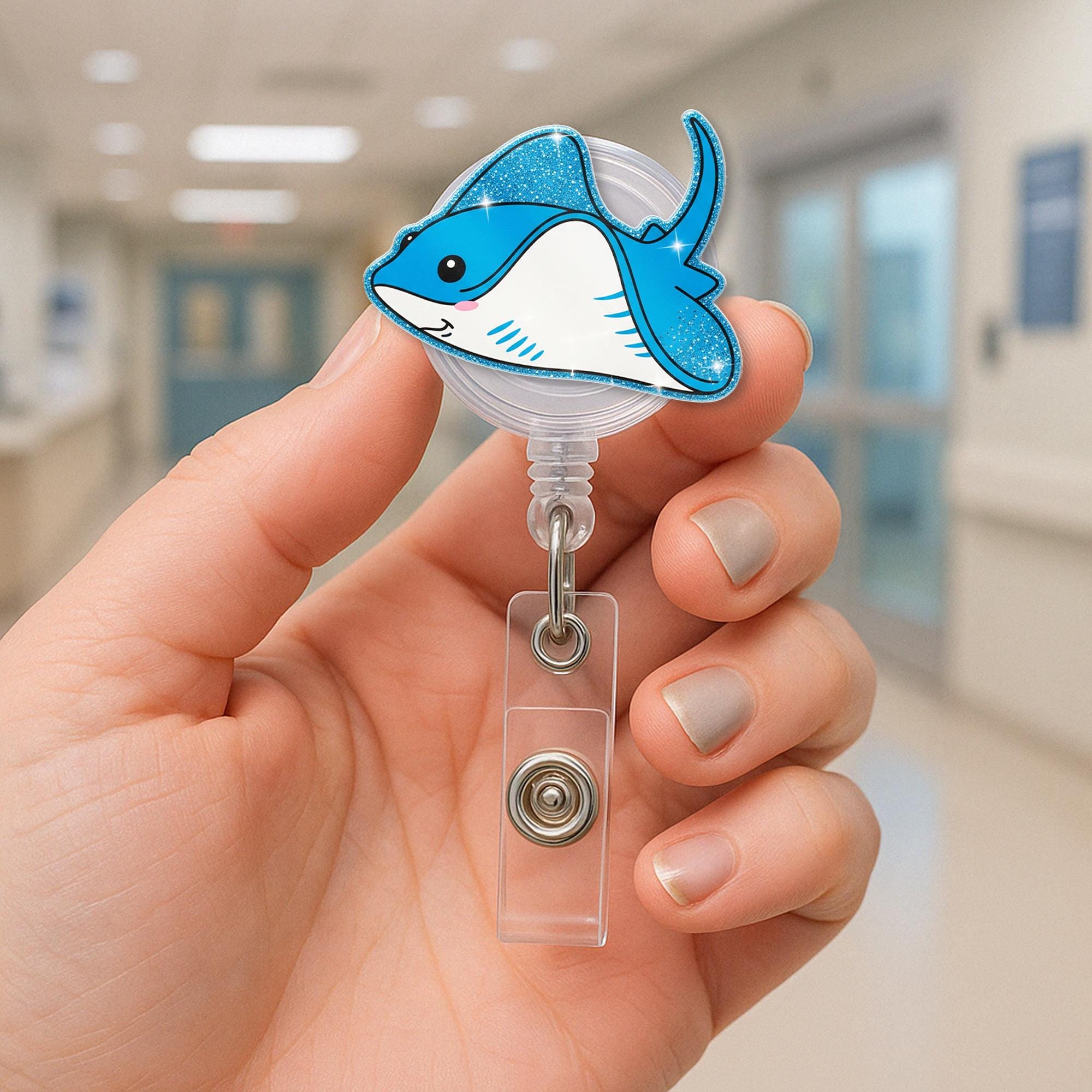 Kute Stingray Faux Glitter Badge Reel, Fish Badge Holder, Nurse ID Reel, Cute Sea Animal Lanyard, Ocean Theme Badge Clip, Gift for Coworker