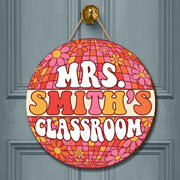 Retro Groovy Classroom Door Sign – Personalized Teacher Name Wall Decor, Floral Disco Theme Back to School Gift for Teachers, Welcome Sign