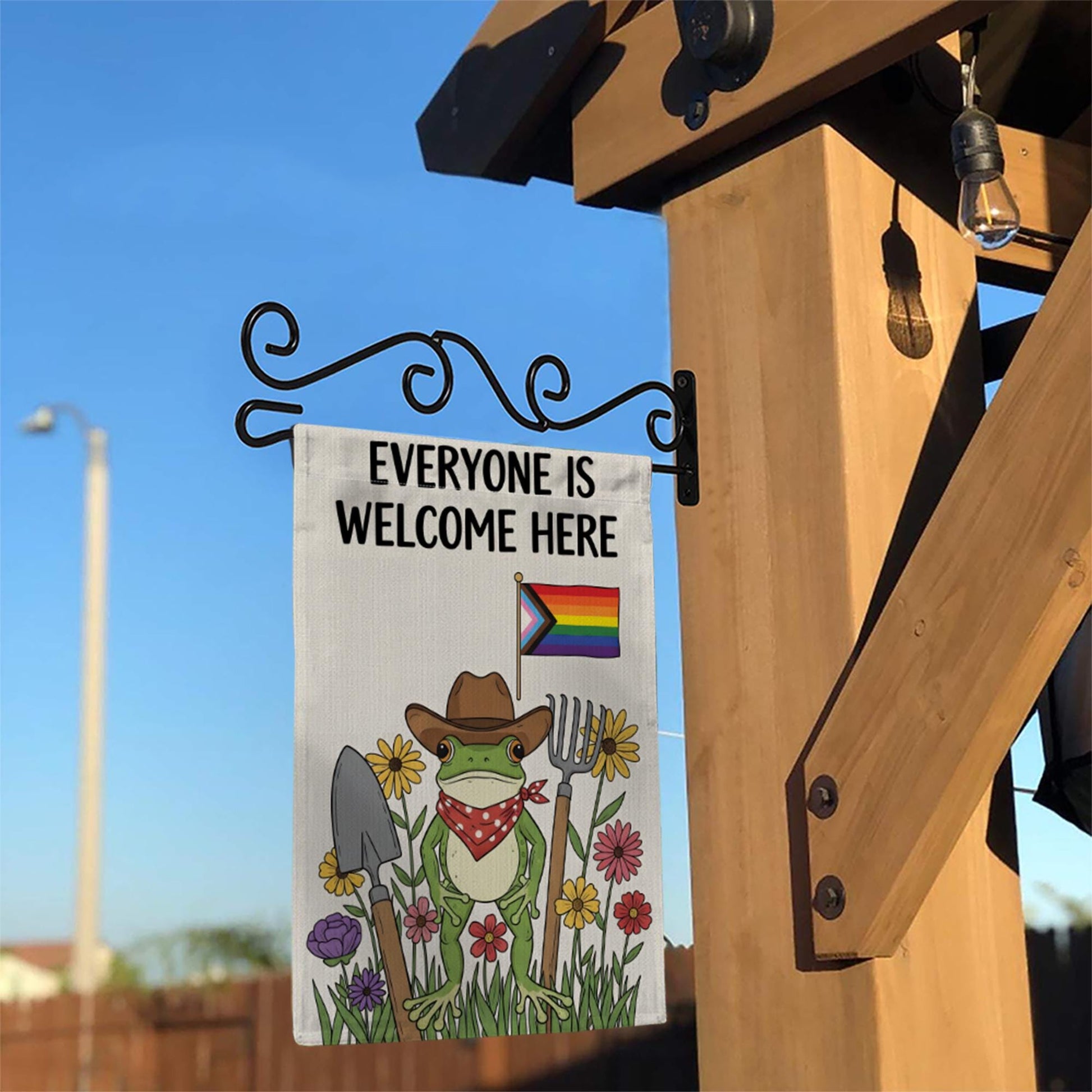 Everyone Is Welcome Here Garden Flag, LGBTQ Frog Yard Decor, Cute Pride Outdoor Sign, Inclusive Funny Garden Decoration