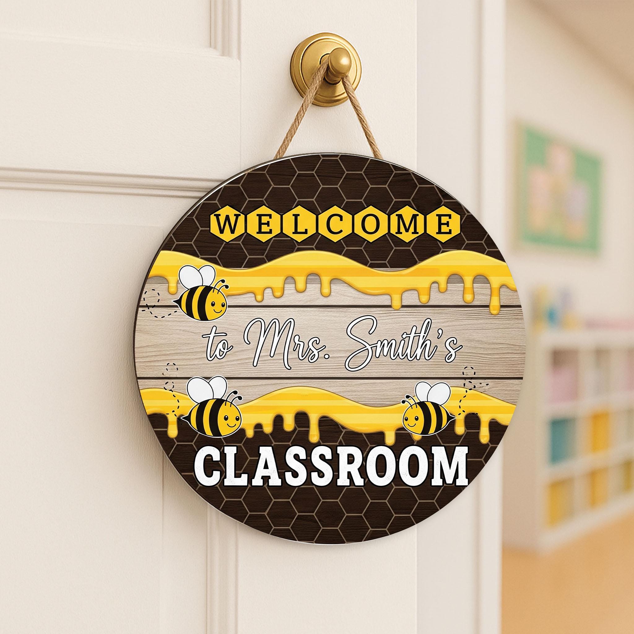 Personalized Bee Welcome Sign, Bee Classroom Decor, Teacher Door Hanger, Custom Name Sign, Back to School Gift, Wooden Bee Sign