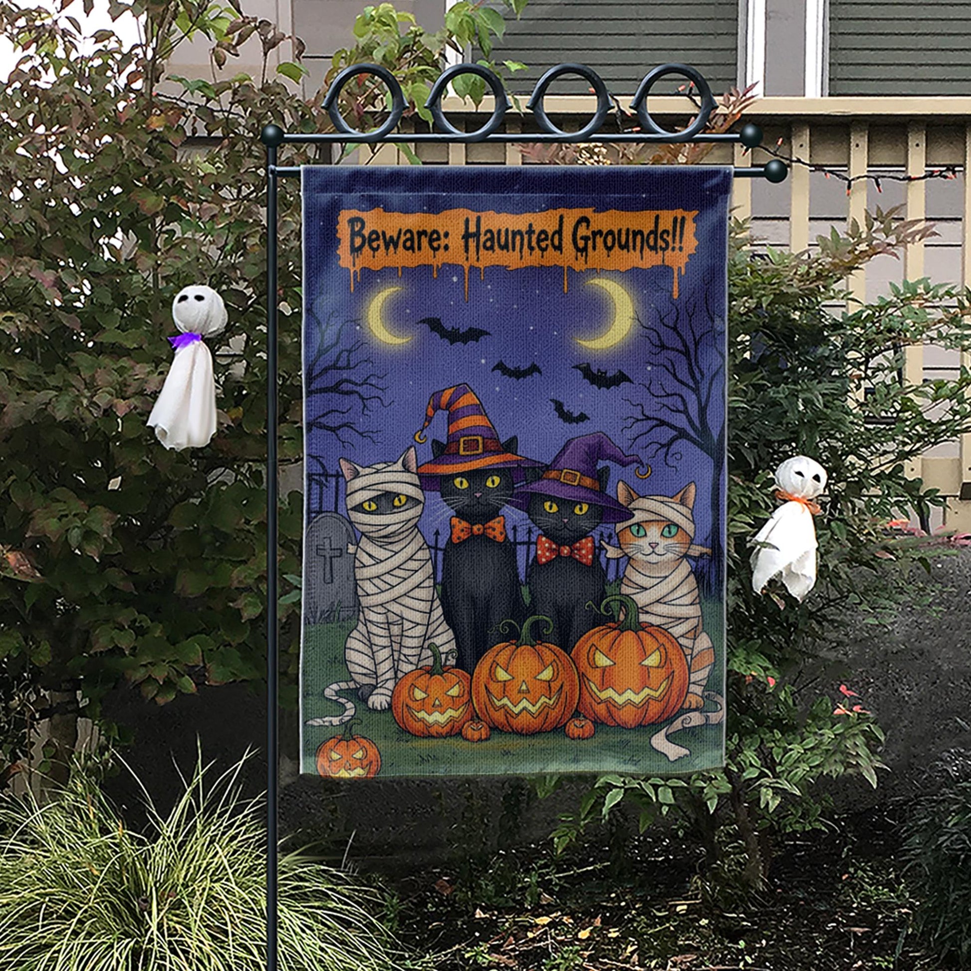 Haunted Grounds Garden Flag, Halloween Cat Yard Decor, Spooky Pumpkin Outdoor Sign, Witch Cat Garden Flag, Fall Porch Decoration