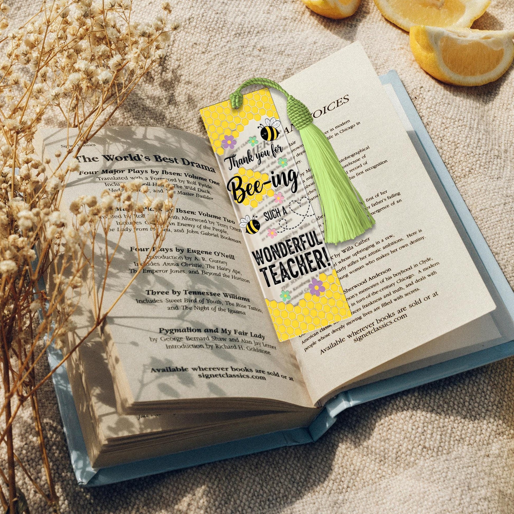 Bee Teacher Bookmark, Thank You Teacher Gift, Bee Theme Bookmark, Back to School Gift, Cute Pun Bookmark for Educators