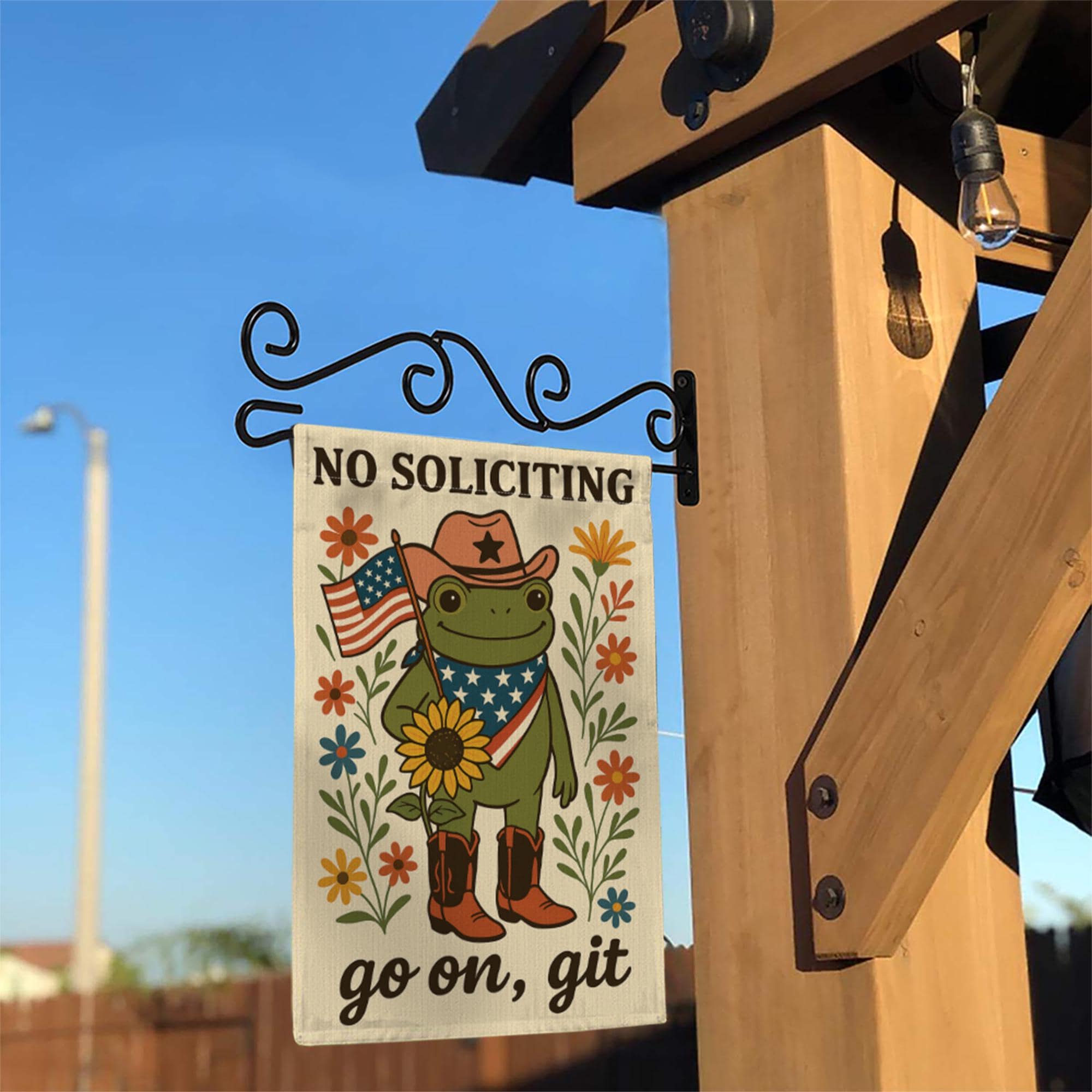 Funny No Soliciting Garden Flag, No Soliciting Yard Sign, Go Away Flag, Funny Yard Flag, Frog Garden Sign, Go On Git, 4th of July