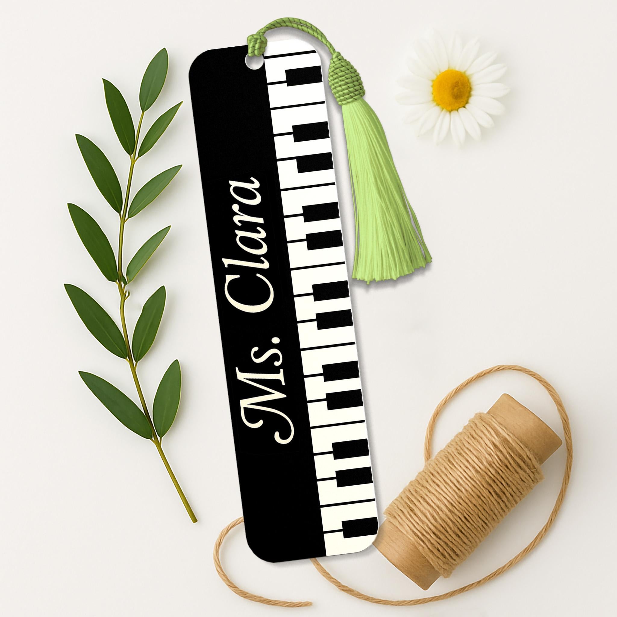 Piano Keyboard Bookmark with Tassel – Personalized Music Teacher Gift – Custom Name Bookmark for Musicians, Students, and Readers