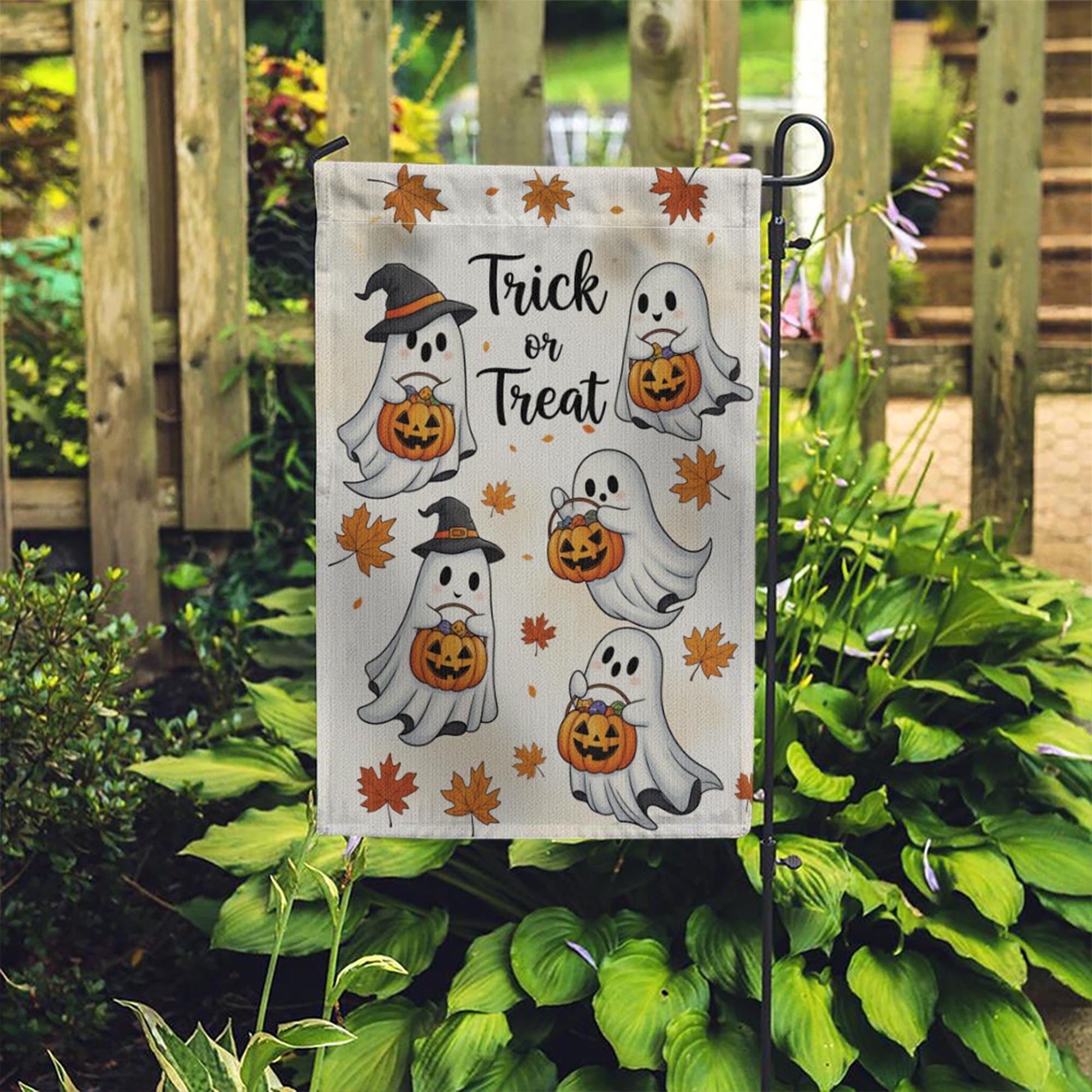 Trick or Treat Ghost Garden Flag – Cute Halloween Yard Decor with Pumpkins & Leaves, Outdoor Fall Decoration for Porch or Lawn