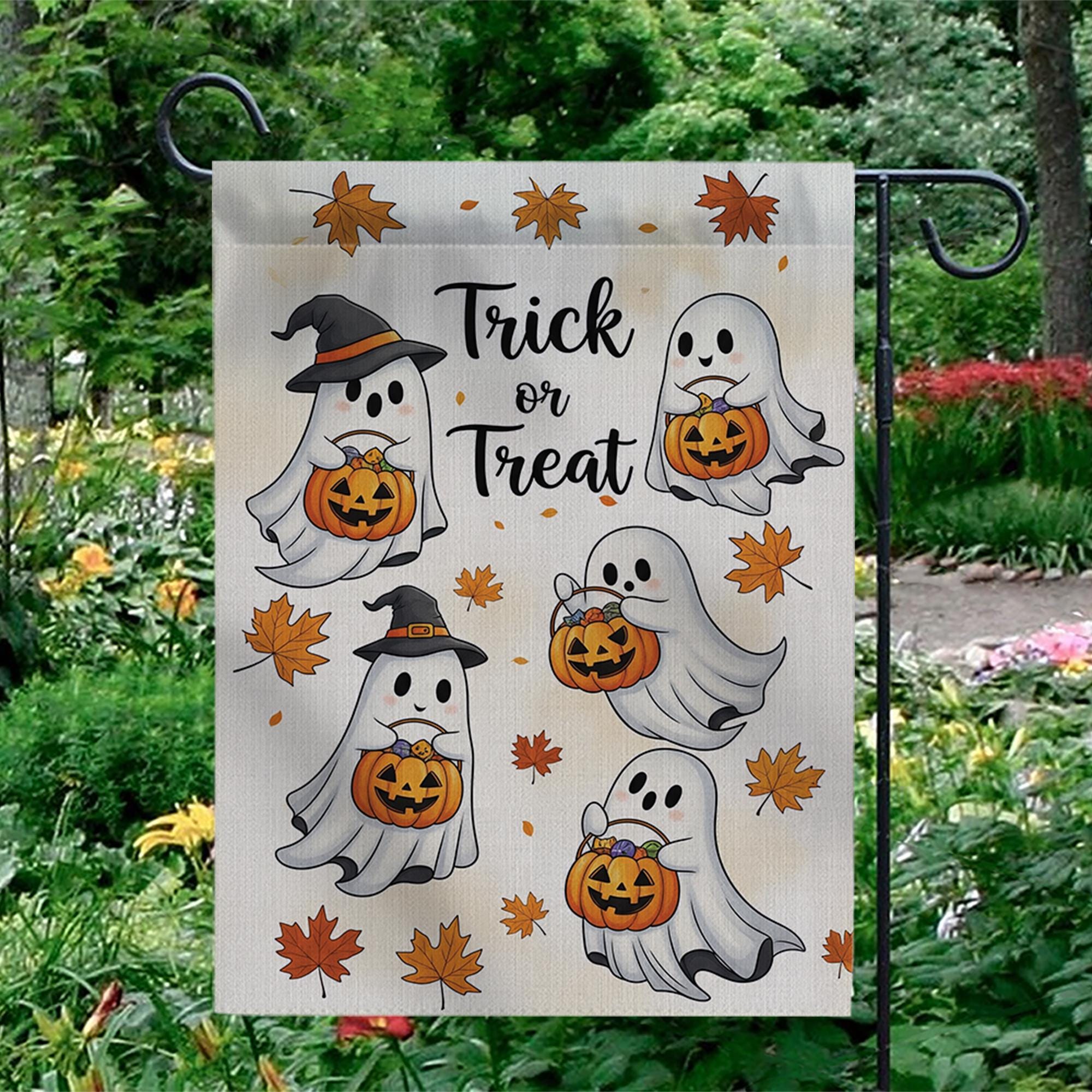 Trick or Treat Ghost Garden Flag – Cute Halloween Yard Decor with Pumpkins & Leaves, Outdoor Fall Decoration for Porch or Lawn