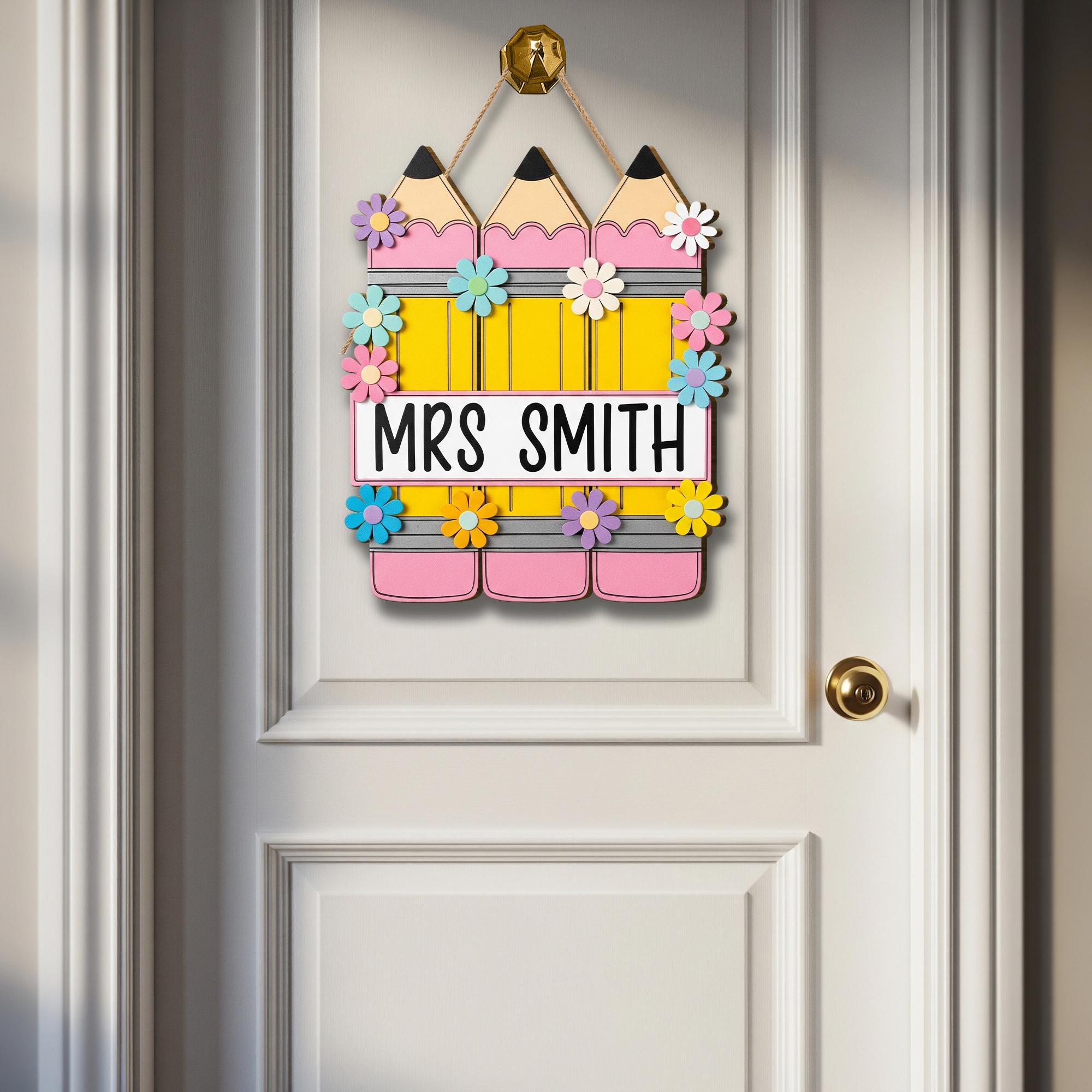 Personalized Teacher Door Sign – Custom Welcome Pencil, Flower Classroom Hanger with Name, Cute Back to School Decor for Educators, Teachers