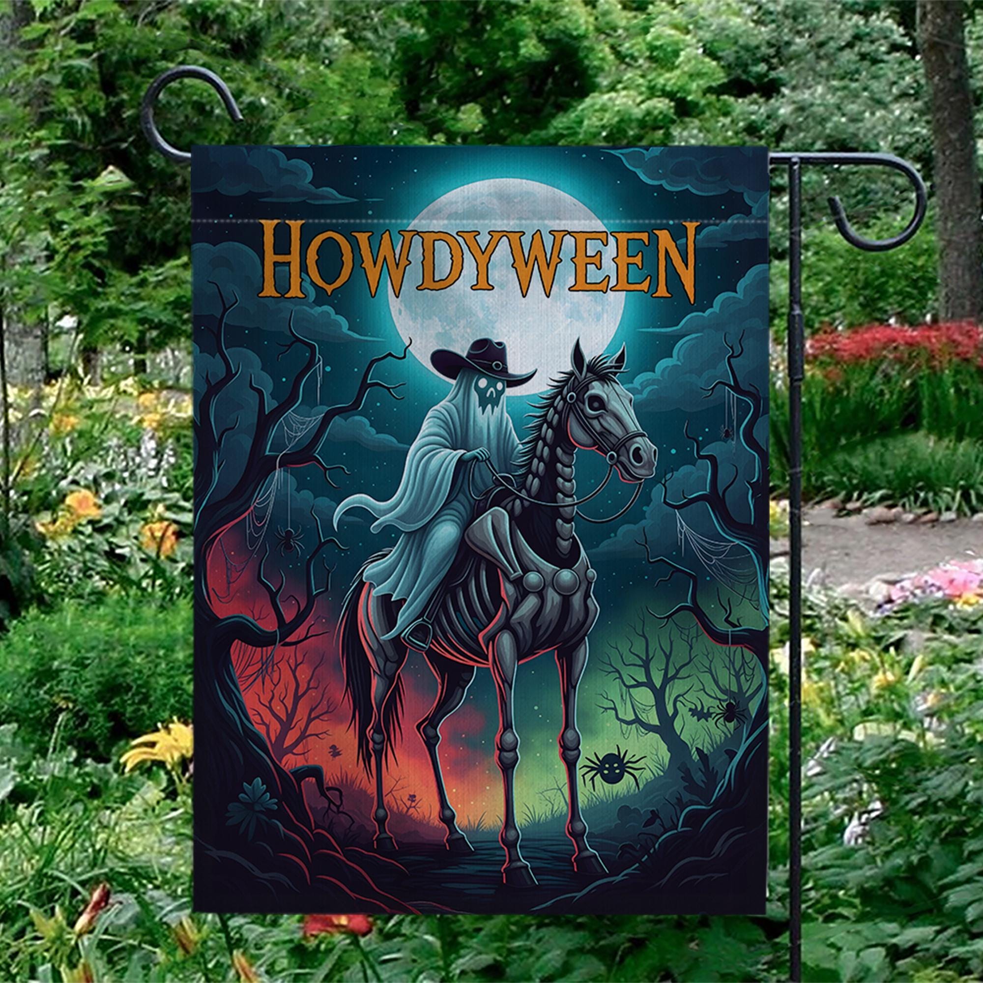 Howdyween Ghost Cowboy Garden Flag, Spooky Western Halloween Decor, Skeletal Horse Rider Banner, Outdoor Creepy Seasonal Yard Art